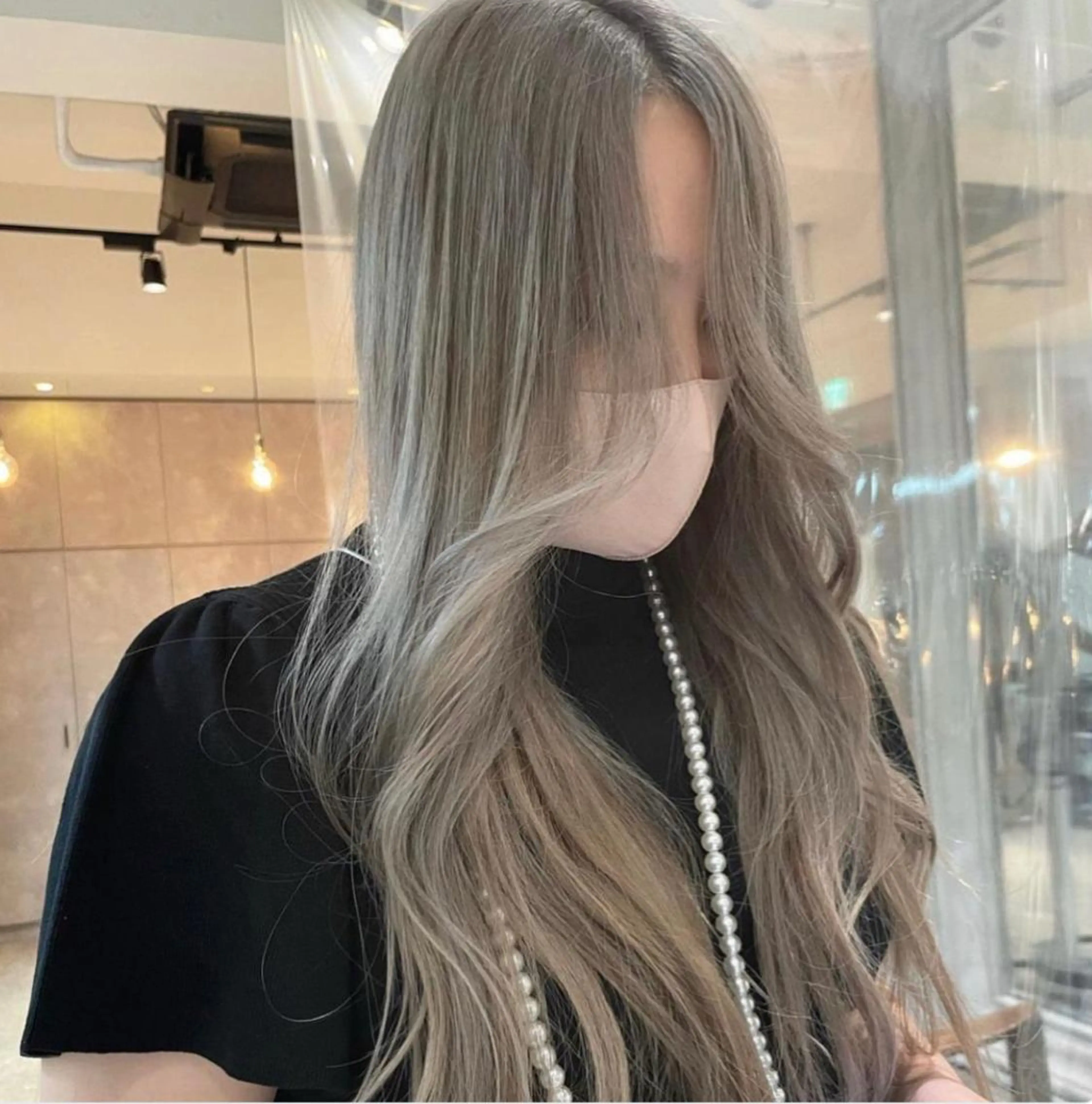 セミロング カラー ヘアアレンジ ヘアカラー 🌹TikTok４万 ﾌｫﾛﾜｰ🌹AKIのヘアスタイル