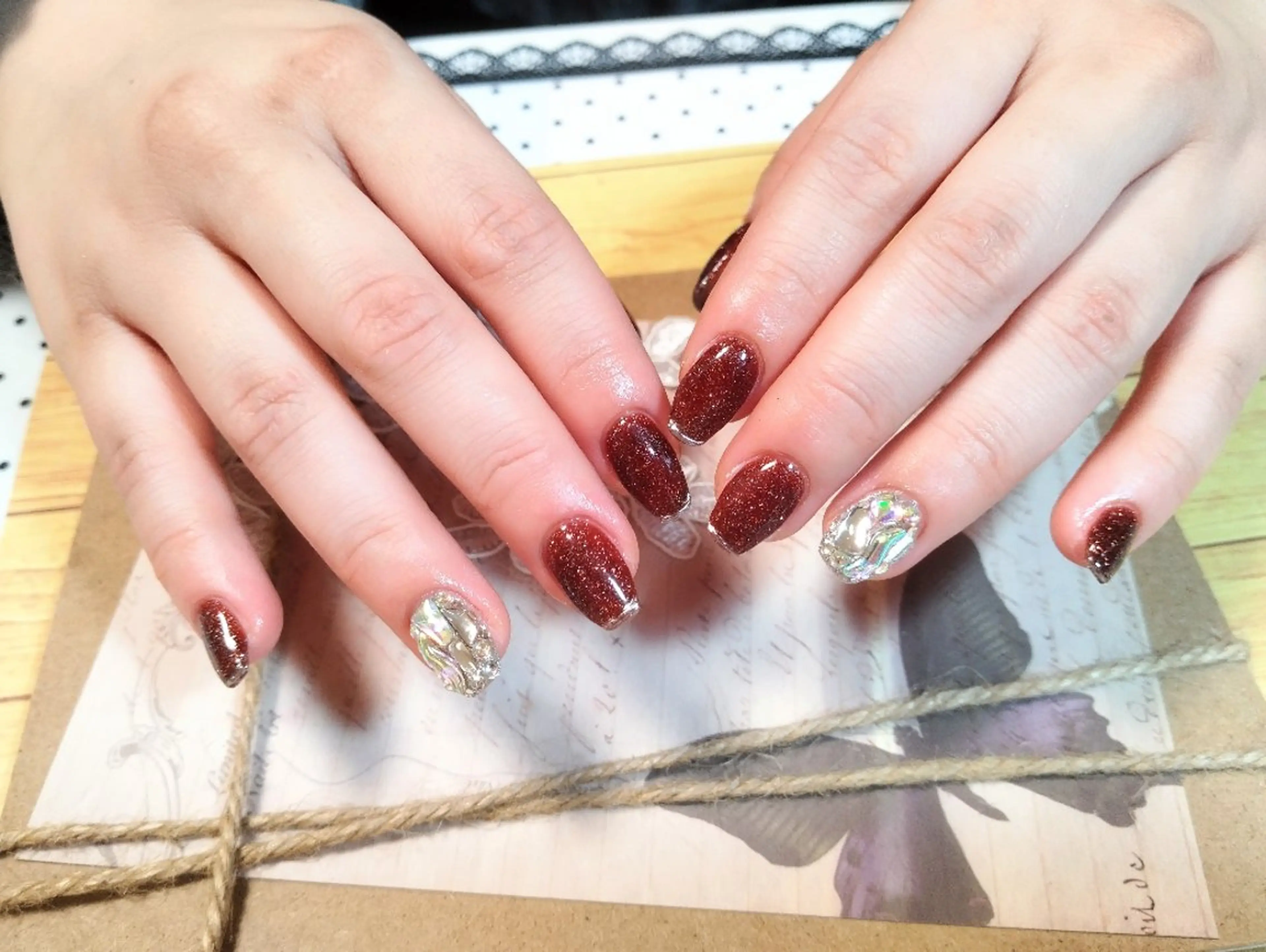 ネイル 持ち込み ハンドネイル ハンドケア ＤI'A ネイルサロンのネイルデザイン