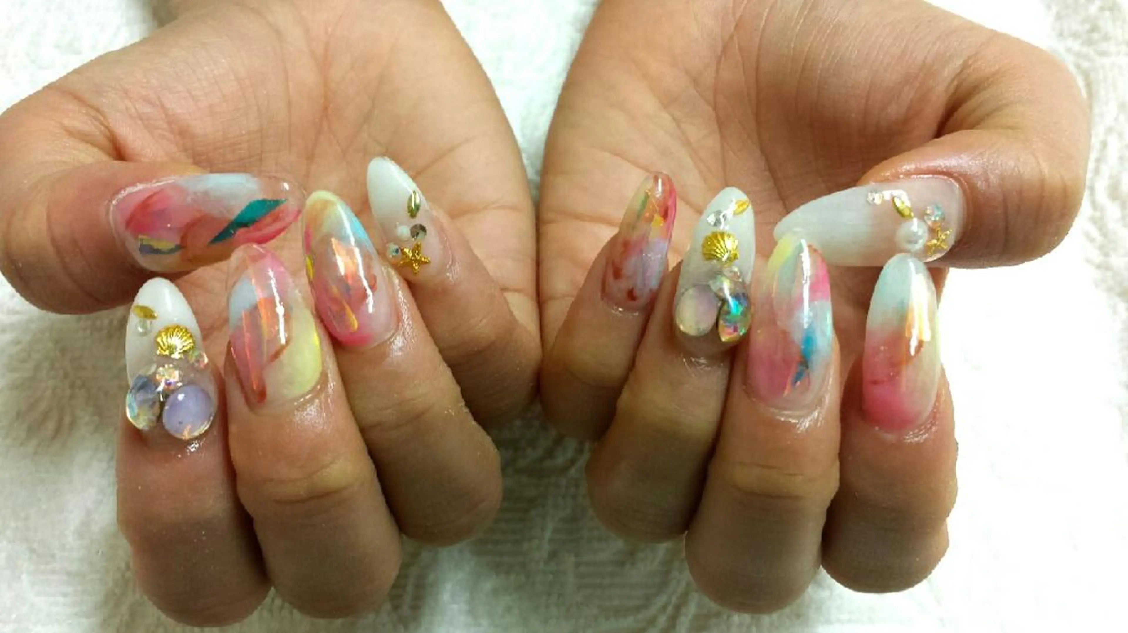 ネイル 河野ちえ (雑誌掲載サロン)のネイルデザイン