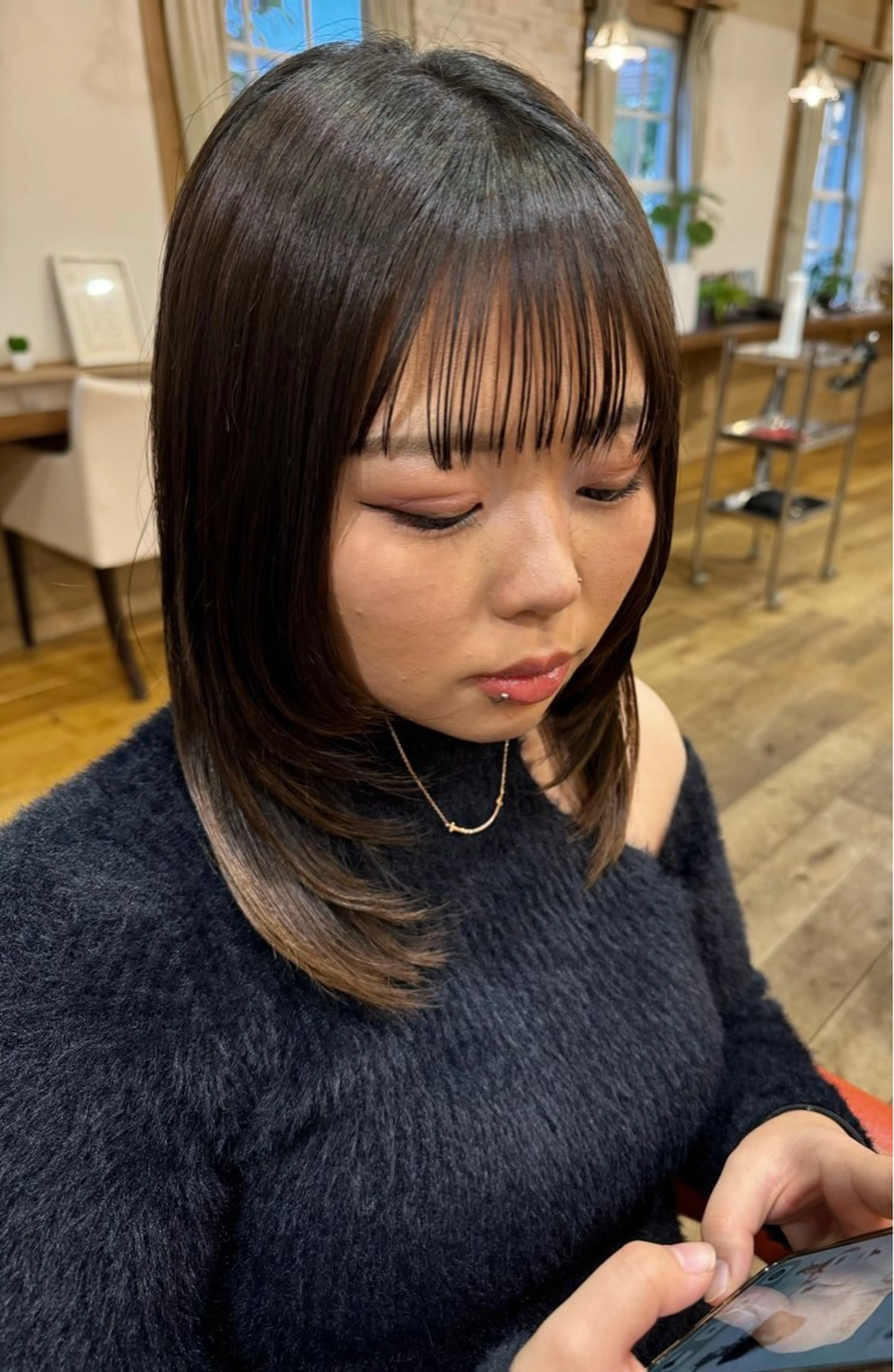 ミディアム レイヤーカット 鈴木 杏のヘアスタイル