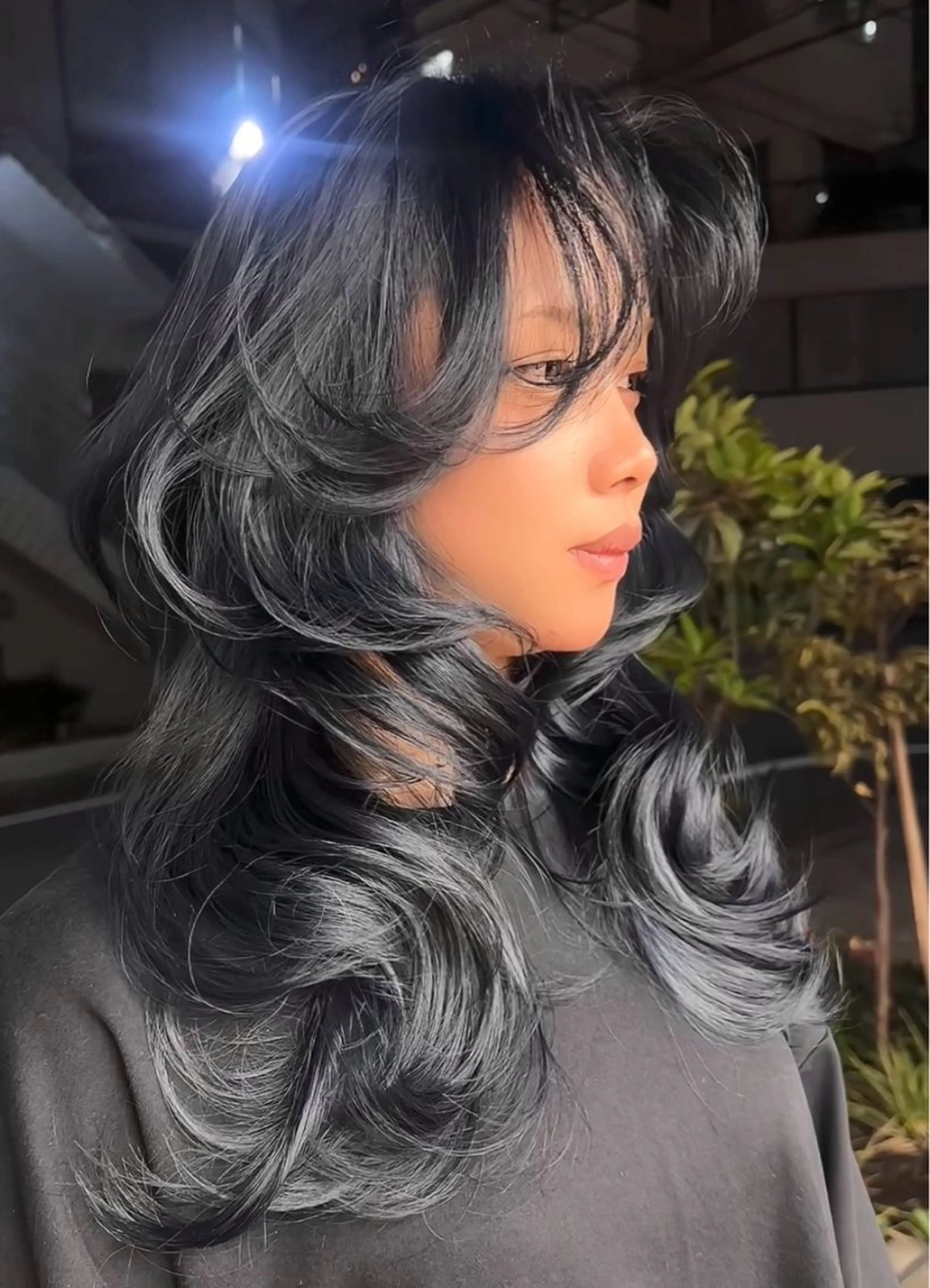 セミロング レイヤーカット 小顔カット カット ヘアカラー Miho/海外レイヤ ー/縮毛矯正のヘアスタイル