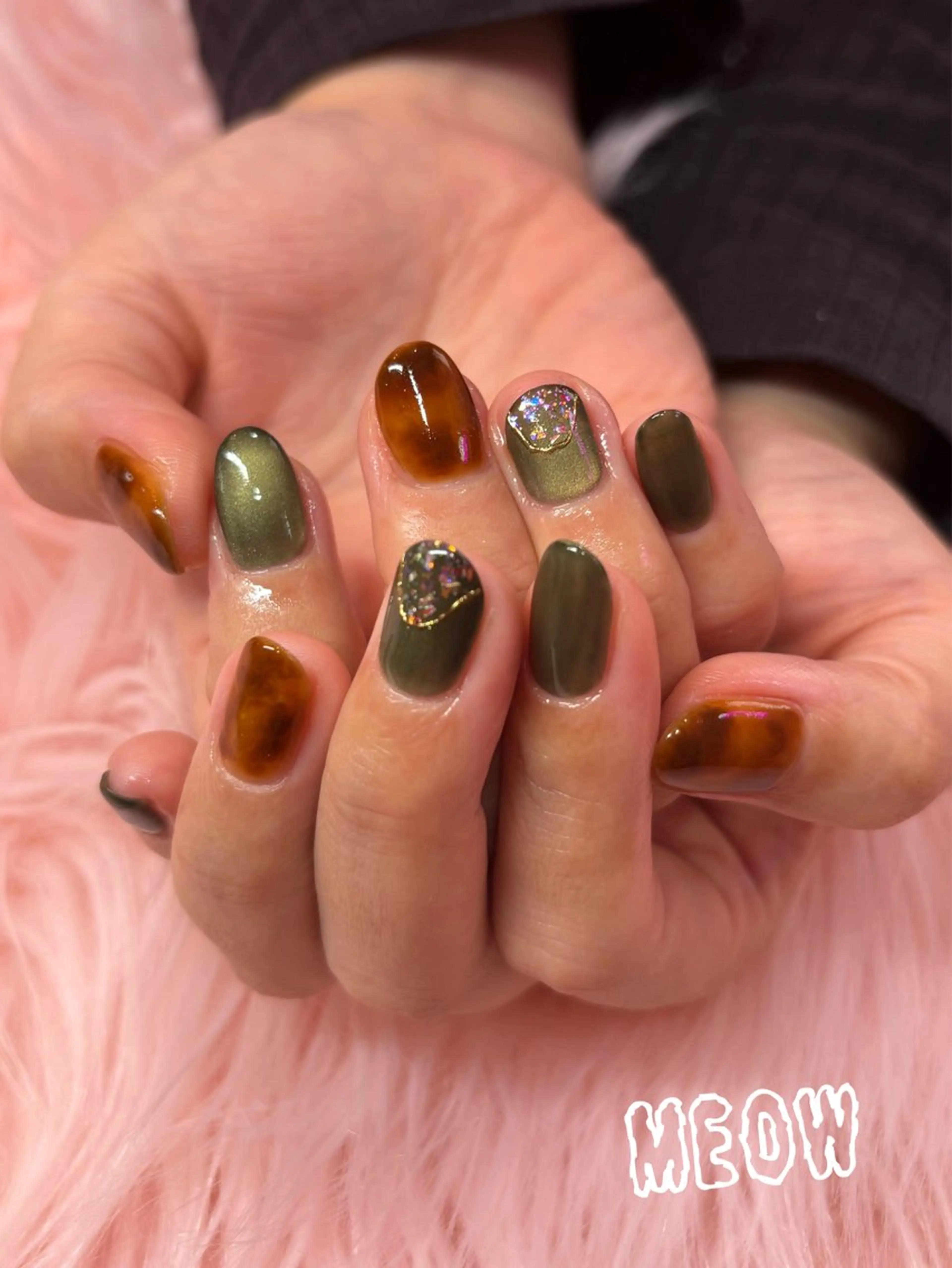 ネイル べっ甲ネイル ハンドネイル MEOW RANのネイルデザイン