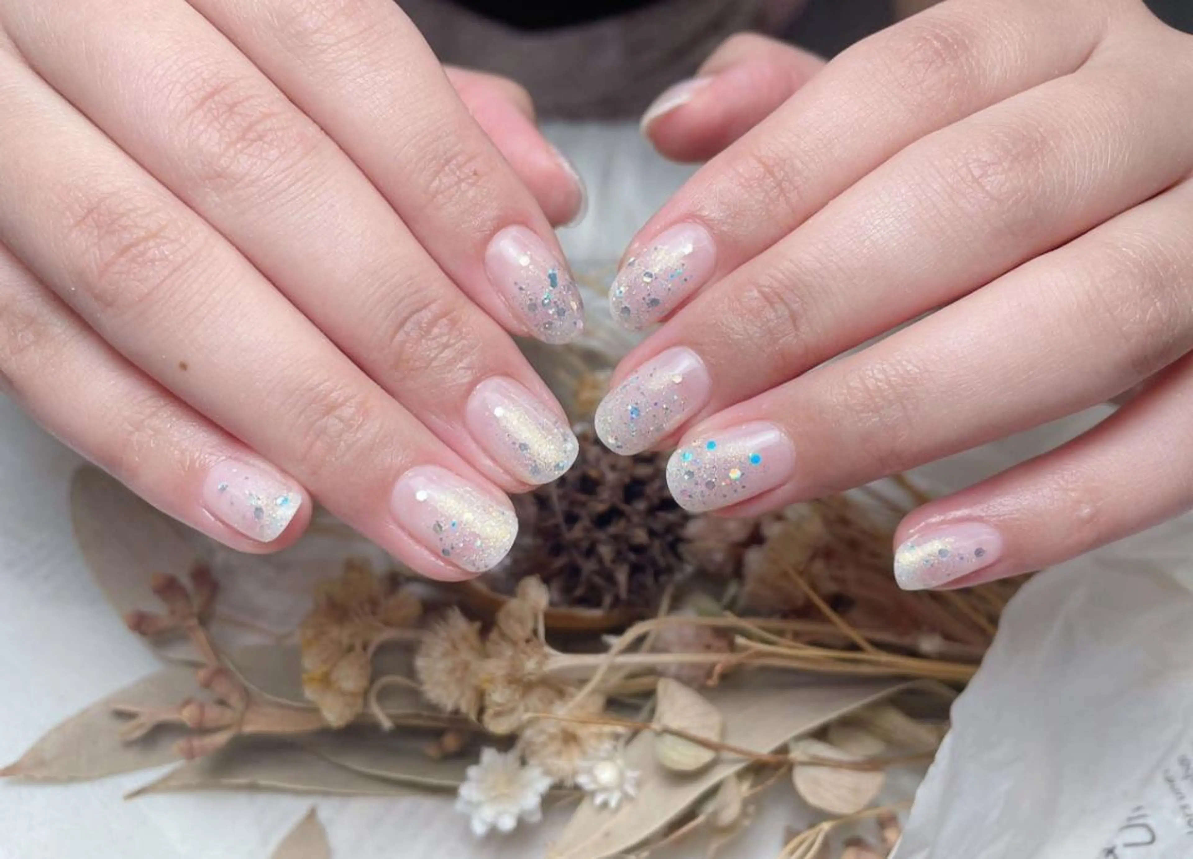 ネイル キラキラネイル 韓国ネイル オフィスネイル cat‘s nail🐈‍⬛のネイルデザイン