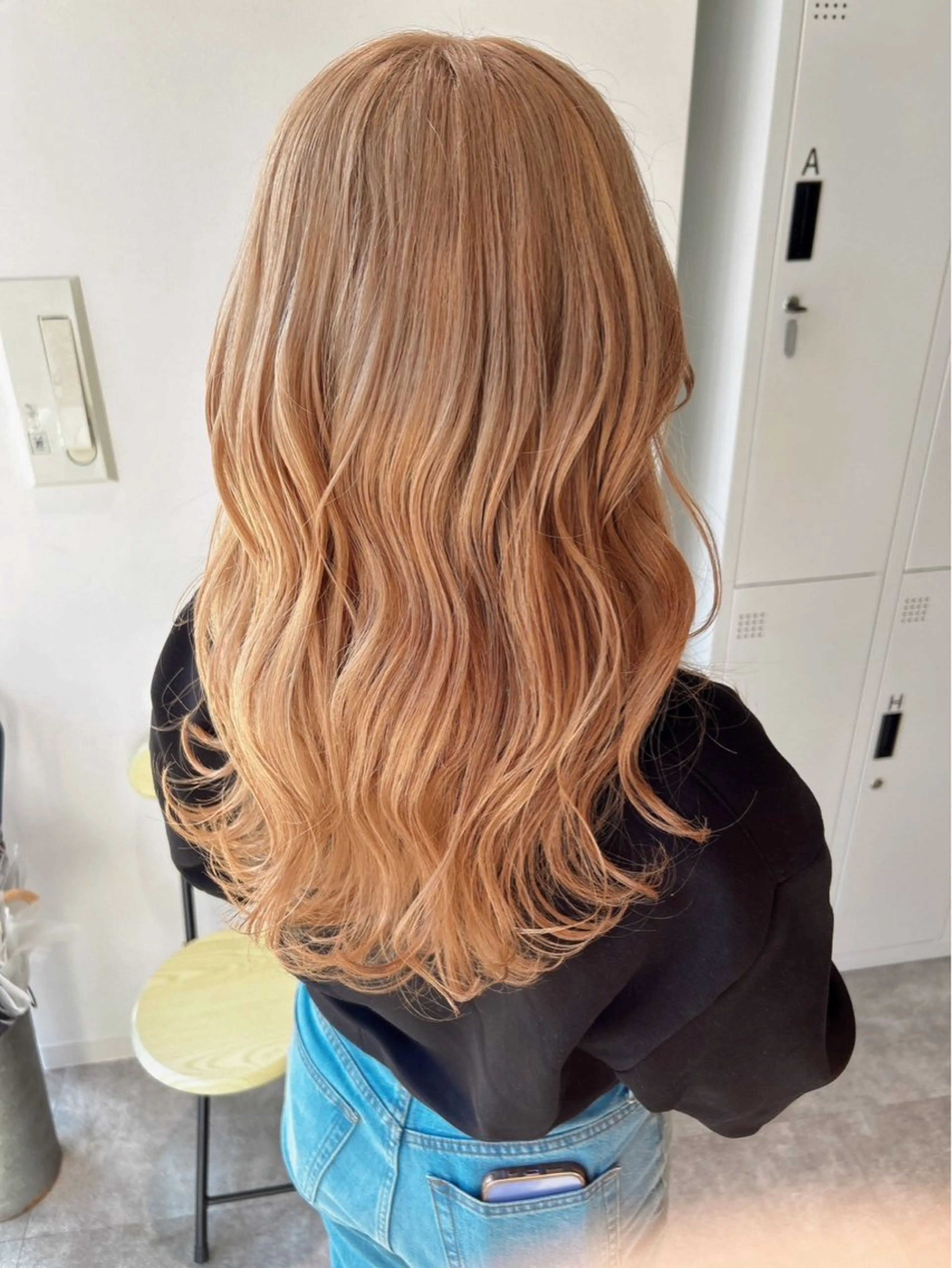 セミロング カラー ベージュカラー ミルクティーベージュ レイヤー/ボブカット 中村吉平のヘアスタイル