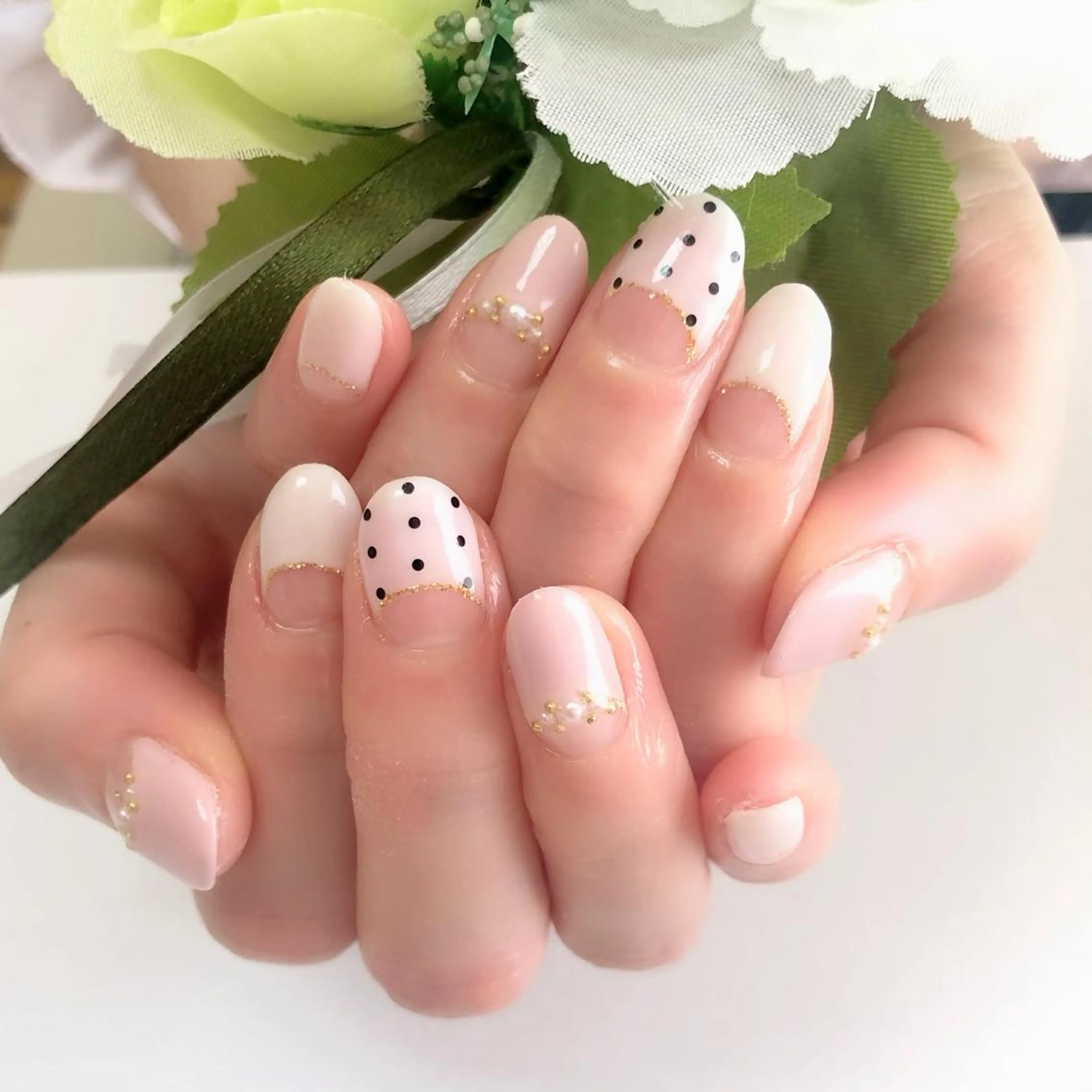 ネイル アートネイル フレンチネイル ジェルネイル ハードジェル 持ち込み ハンドネイル white nail salonのネイルデザイン