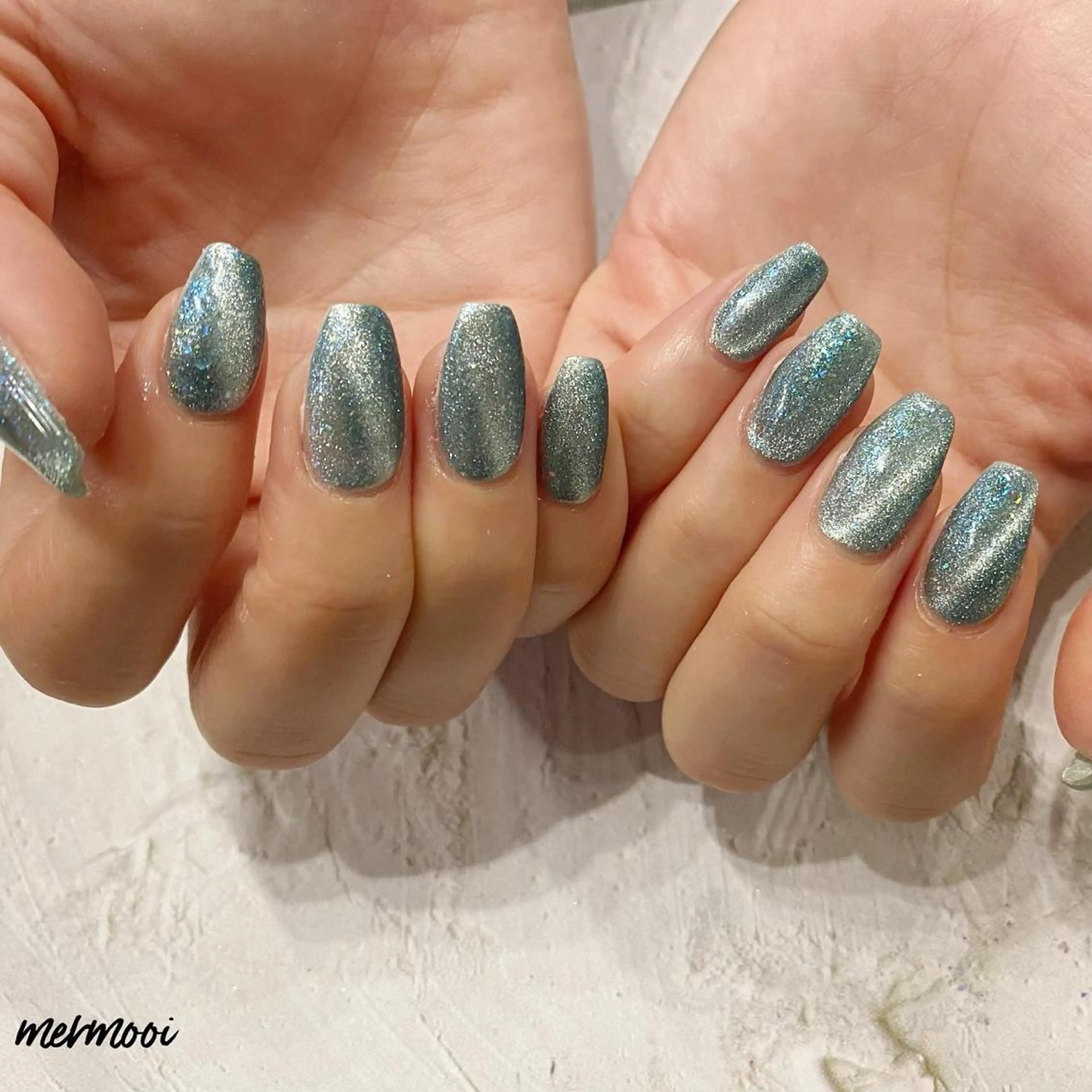 ネイル フットネイル キラキラネイル 韓国ネイル マグネットネイル ニュアンスネイル ハンドネイル melumooi nailのネイルデザイン