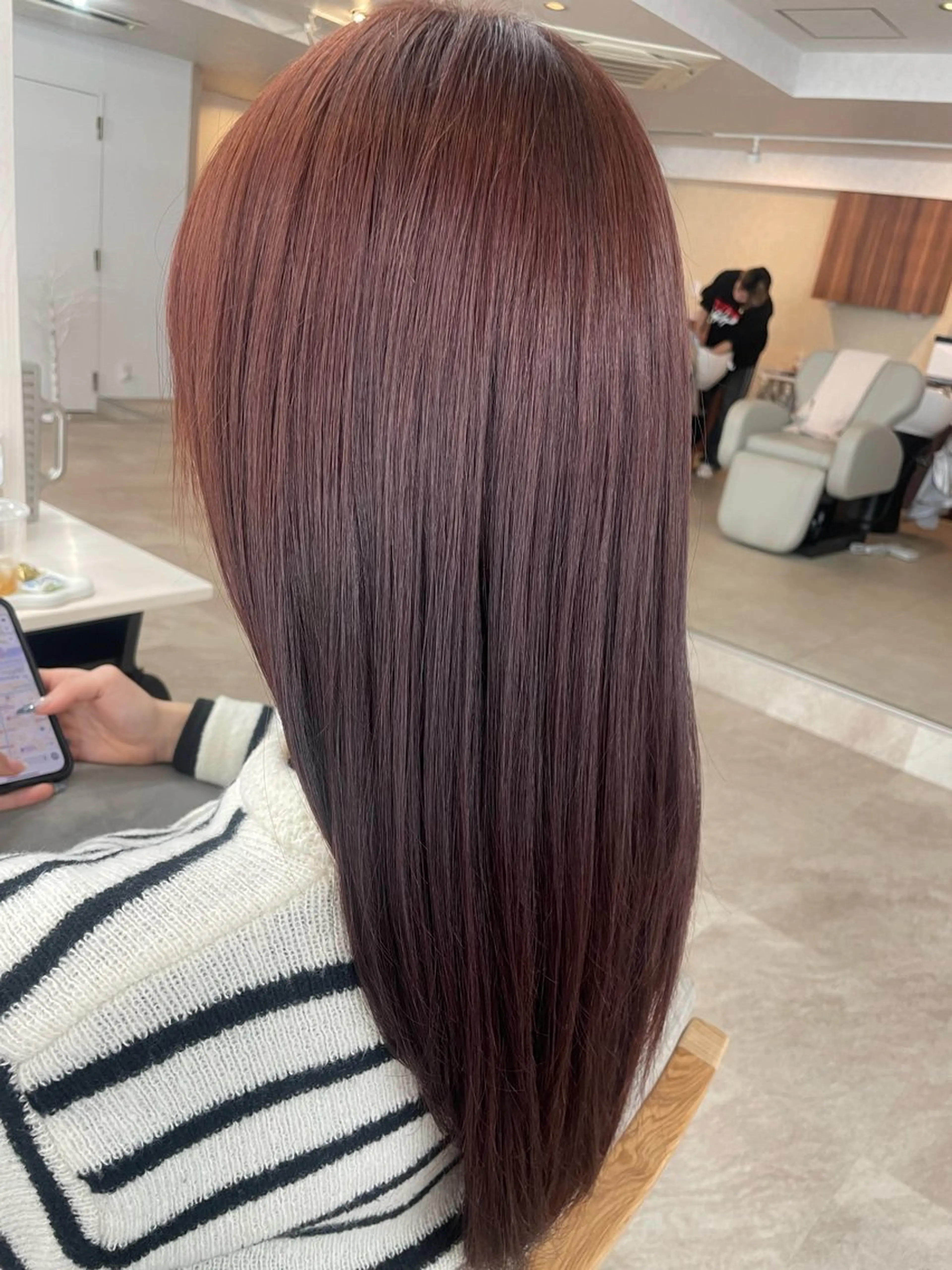 カラー kupua柏所属・植村 菜央のヘアスタイル