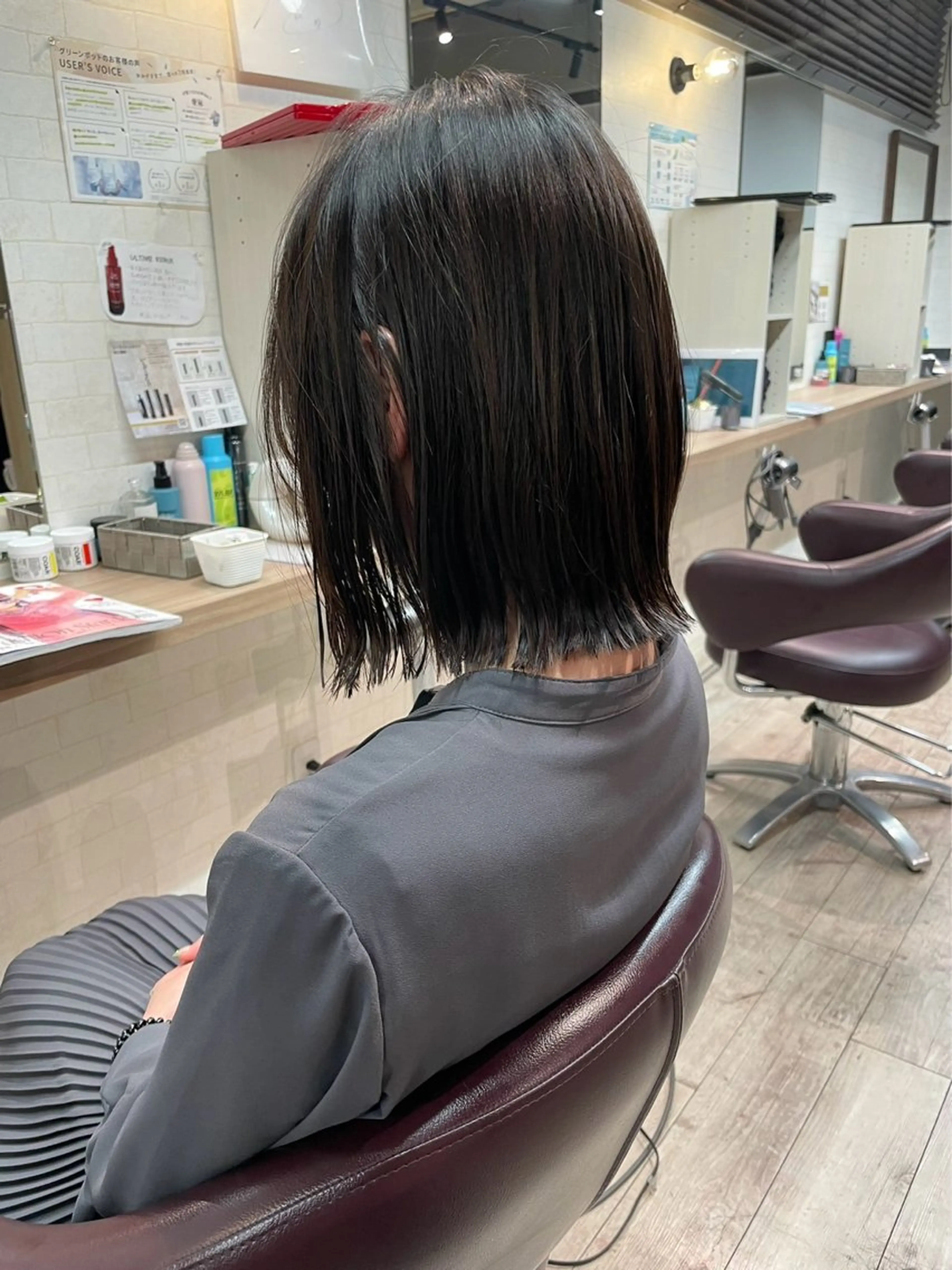 ミディアム ボブ 小山 耕実のヘアスタイル