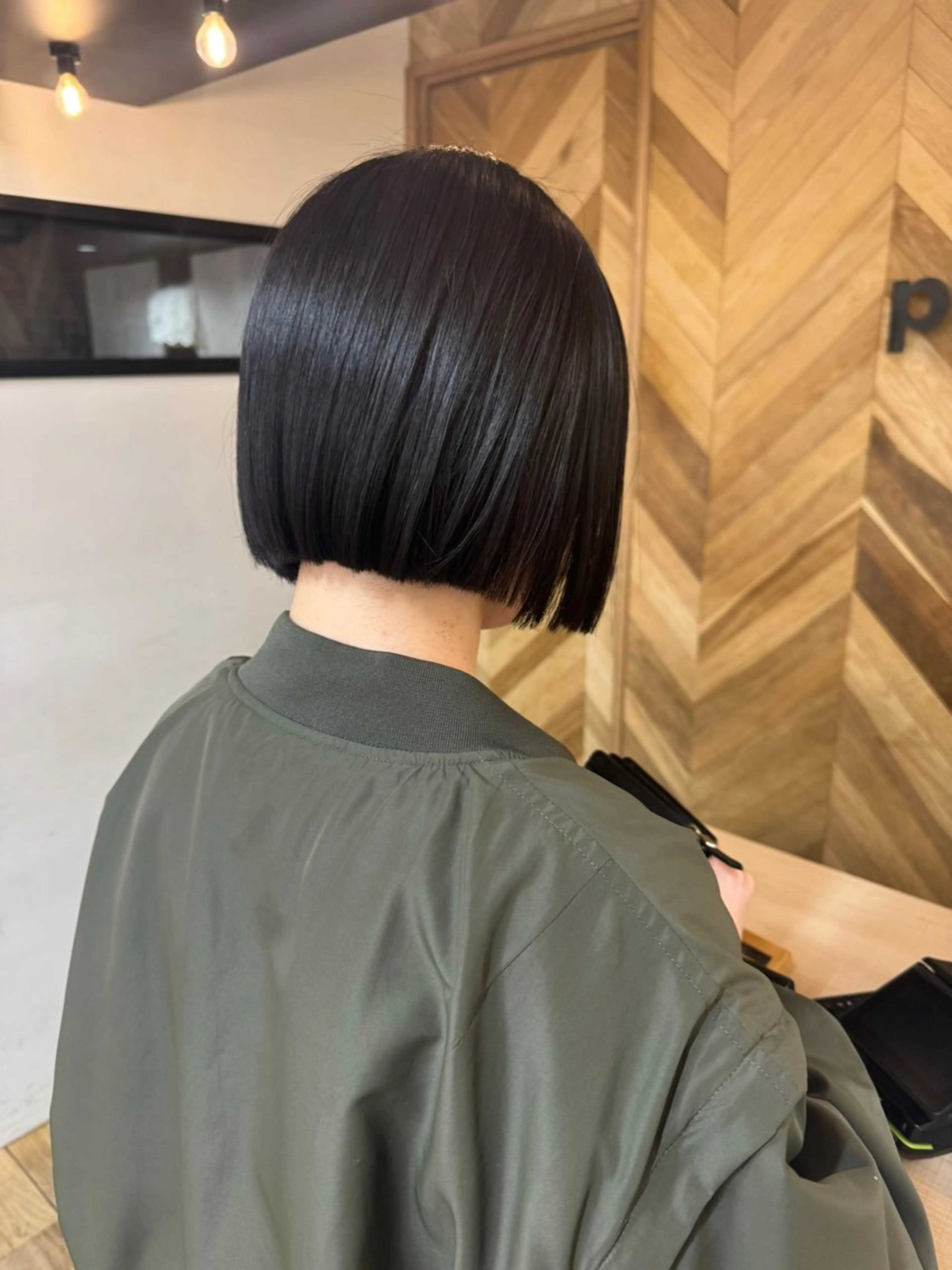 ショート カラー ボブ Pocket仙台 💚モエリのヘアスタイル