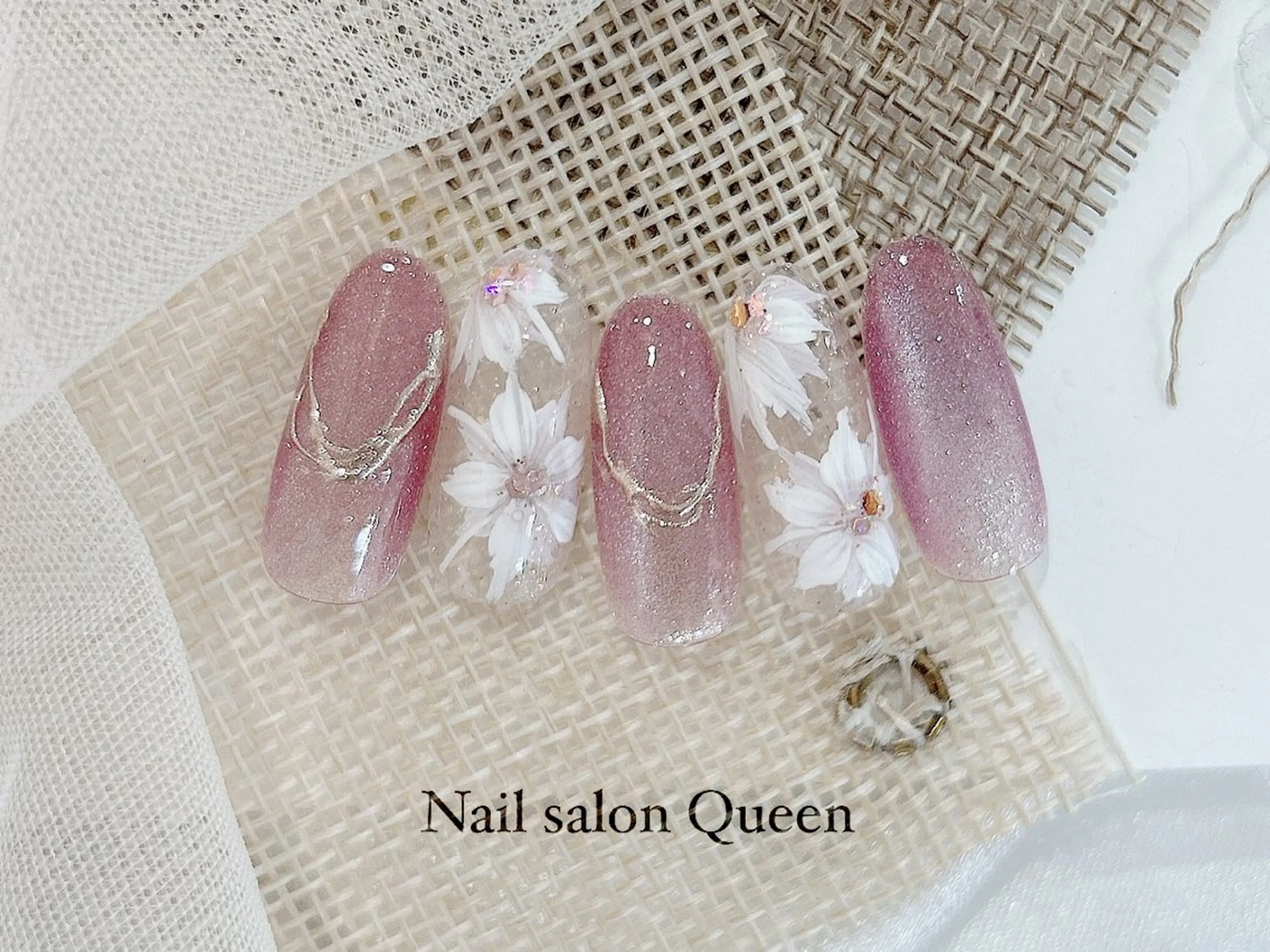 ネイル フレンチネイル 韓国ネイル マグネットネイル 持ち込み ネイルサロンクイーン 東京/新宿/大久保のその他イメージ