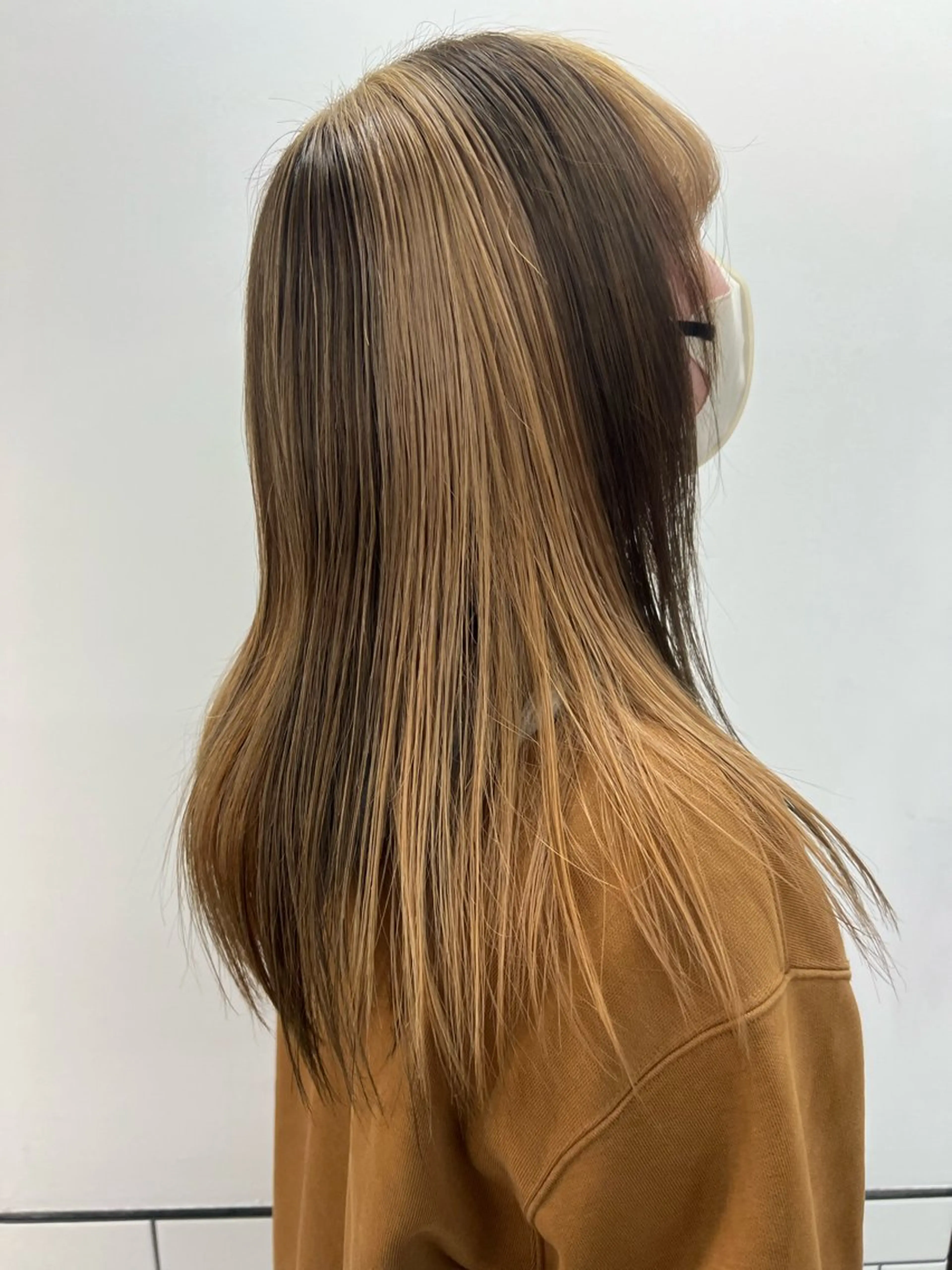 セミロング 奥田 葵のヘアスタイル