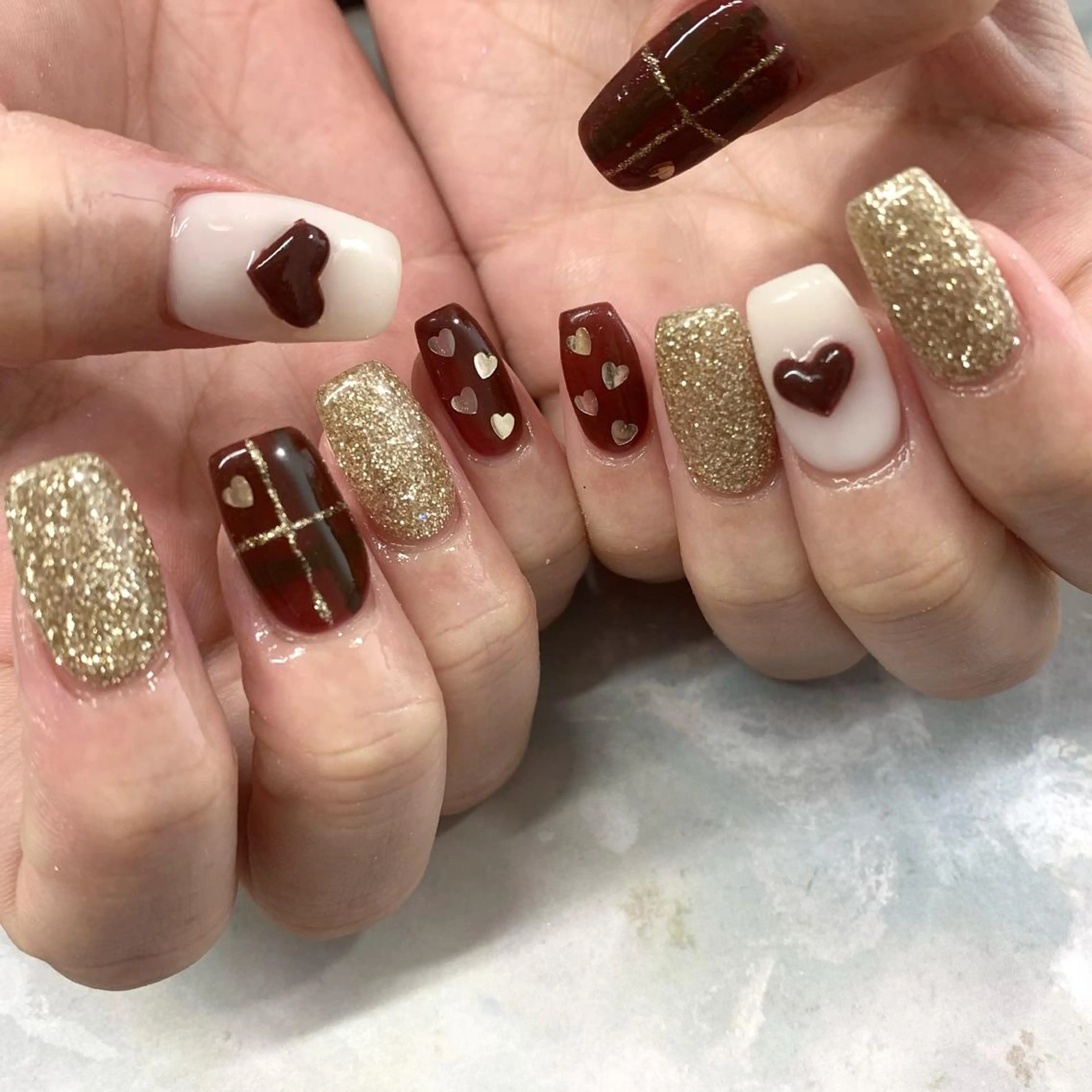 ネイル アイブロウ ワンホンネイル 冬ネイル クリスマス pu muのネイルデザイン