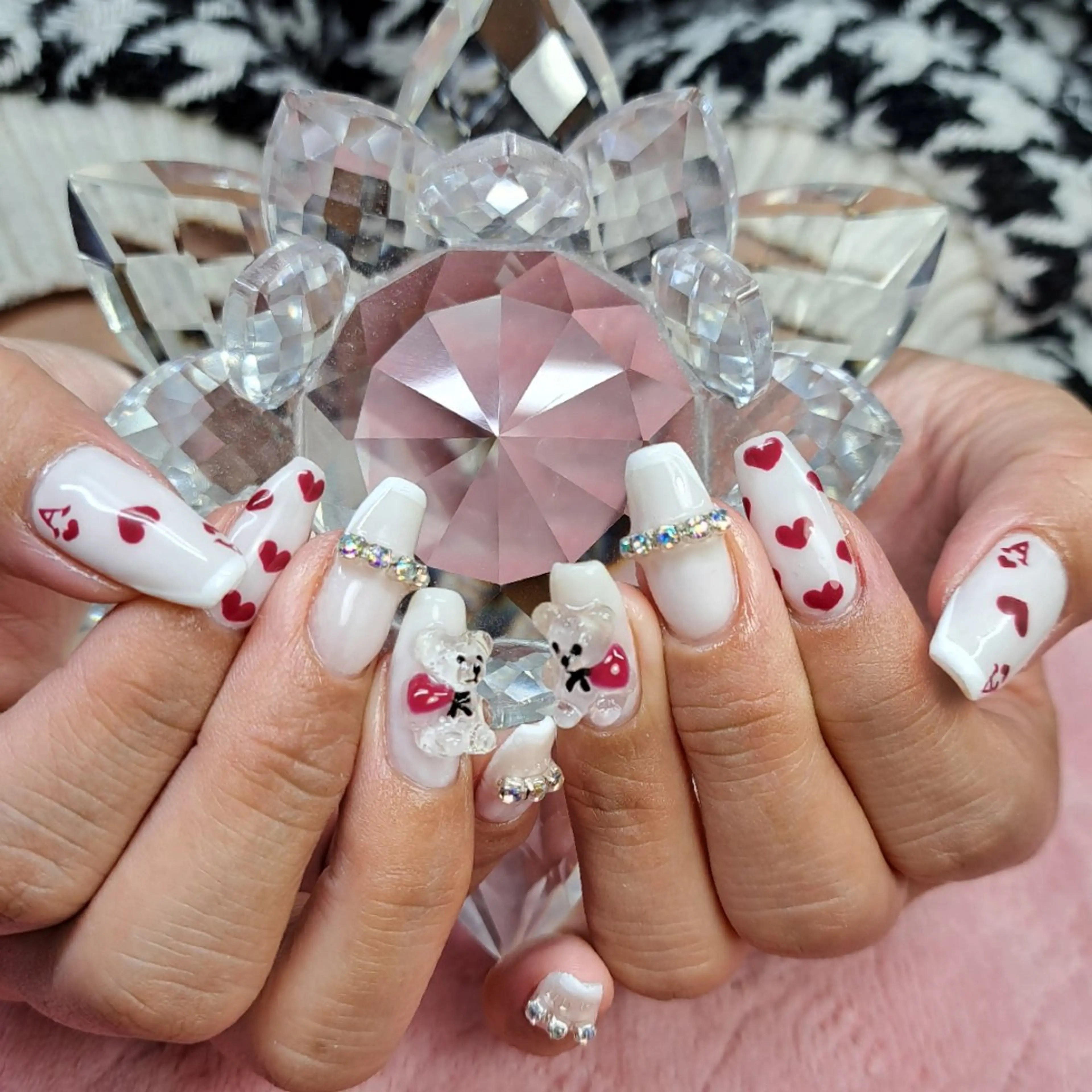 ネイル ハート 持ち込み ホワイト HAYASHI  Nのネイルデザイン