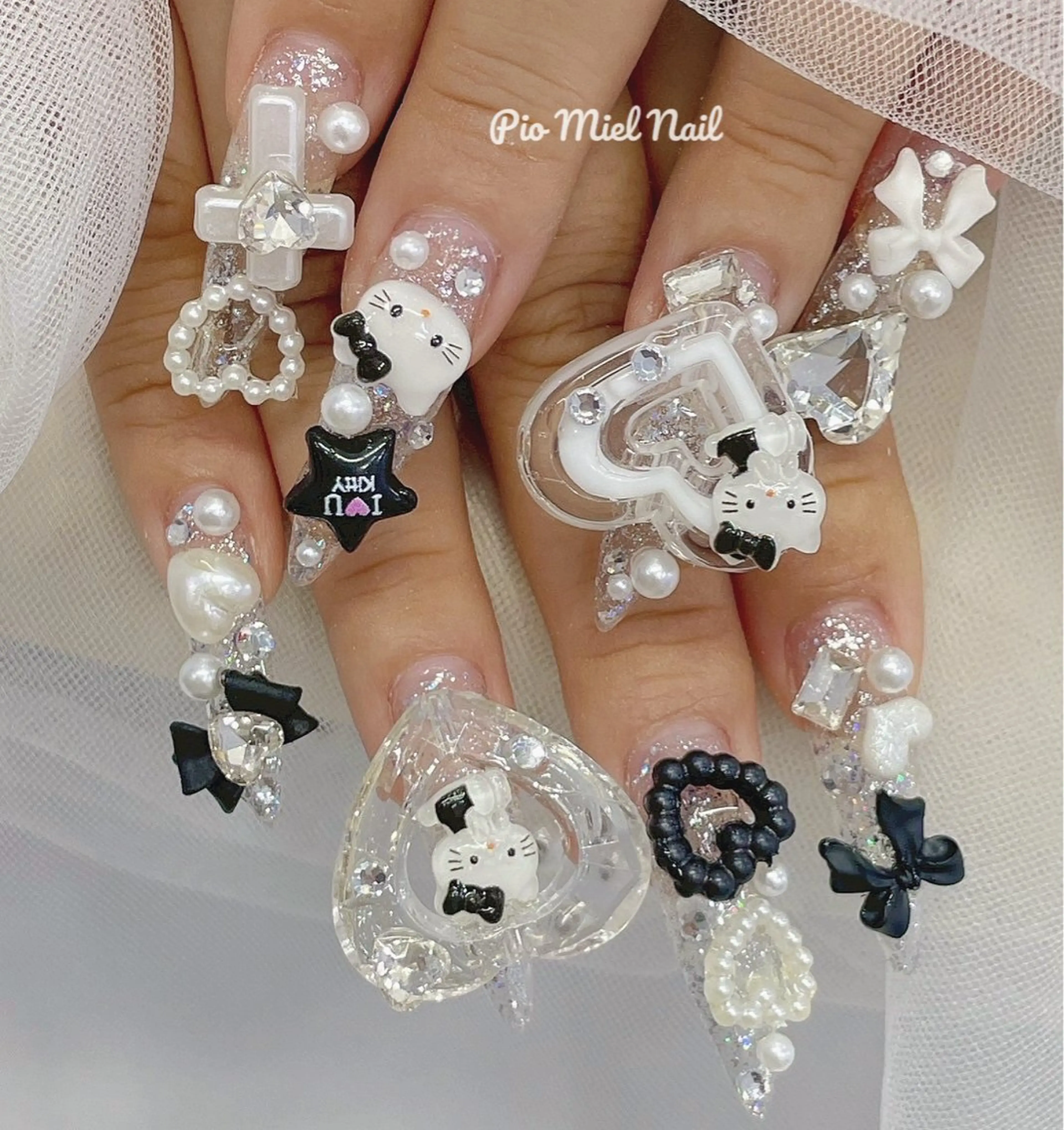 セミロング Pio Mielのネイルデザイン