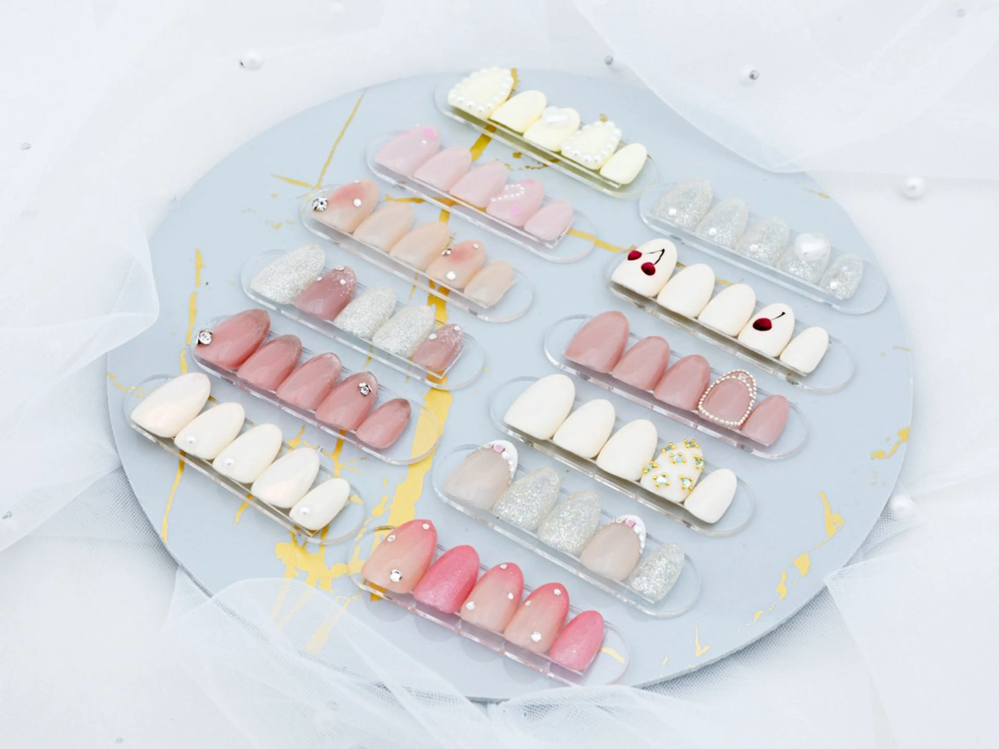 ネイル アートネイル ジェルネイル マグネットネイル ニュアンスネイル パラジェル ハンドネイル Nail Neige🐈🌙のネイルデザイン