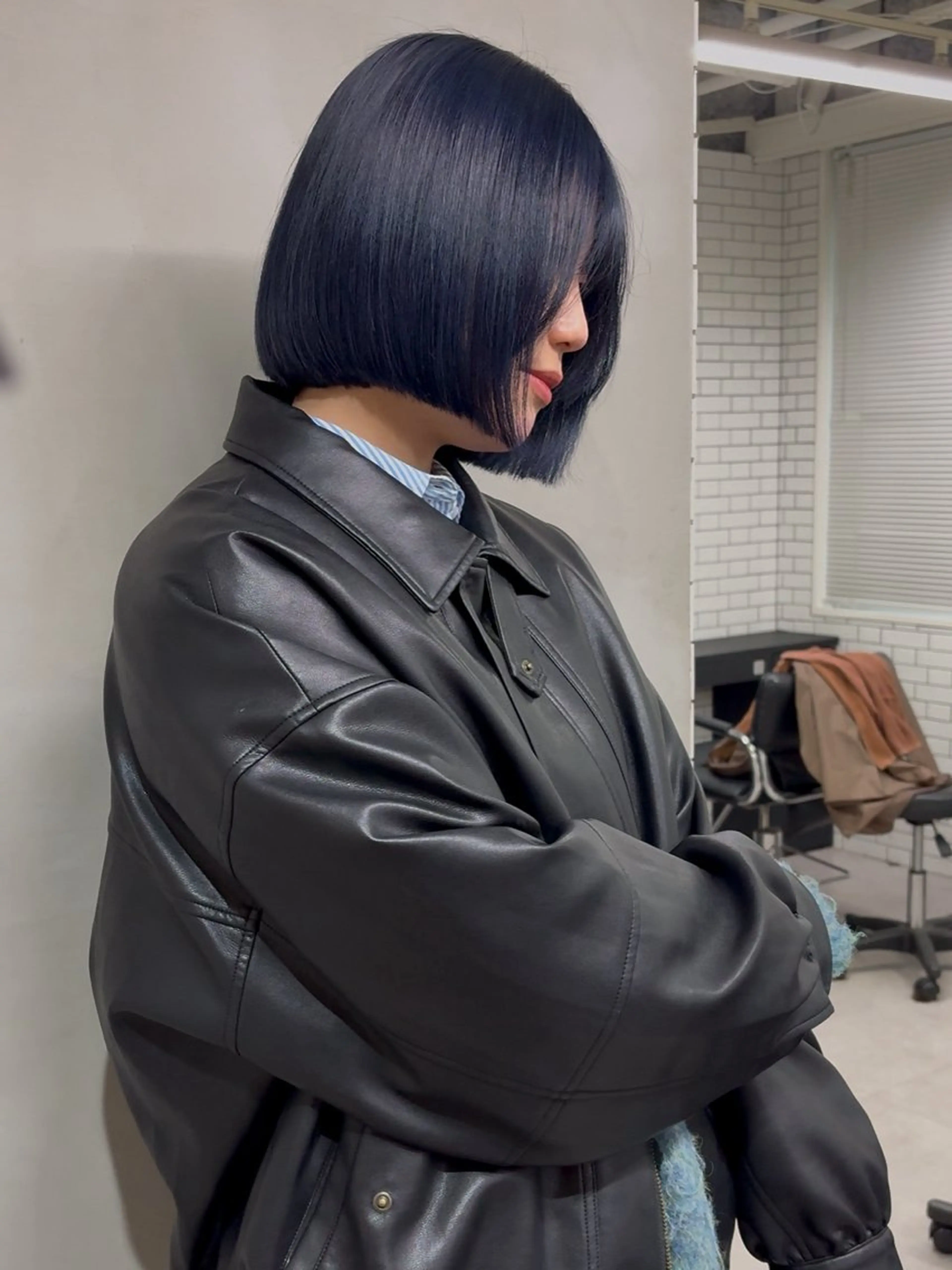 カラー ブルーカラー ネイビーカラー 韓国🇰🇷レイヤー 似合わせ顔まわりのヘアスタイル