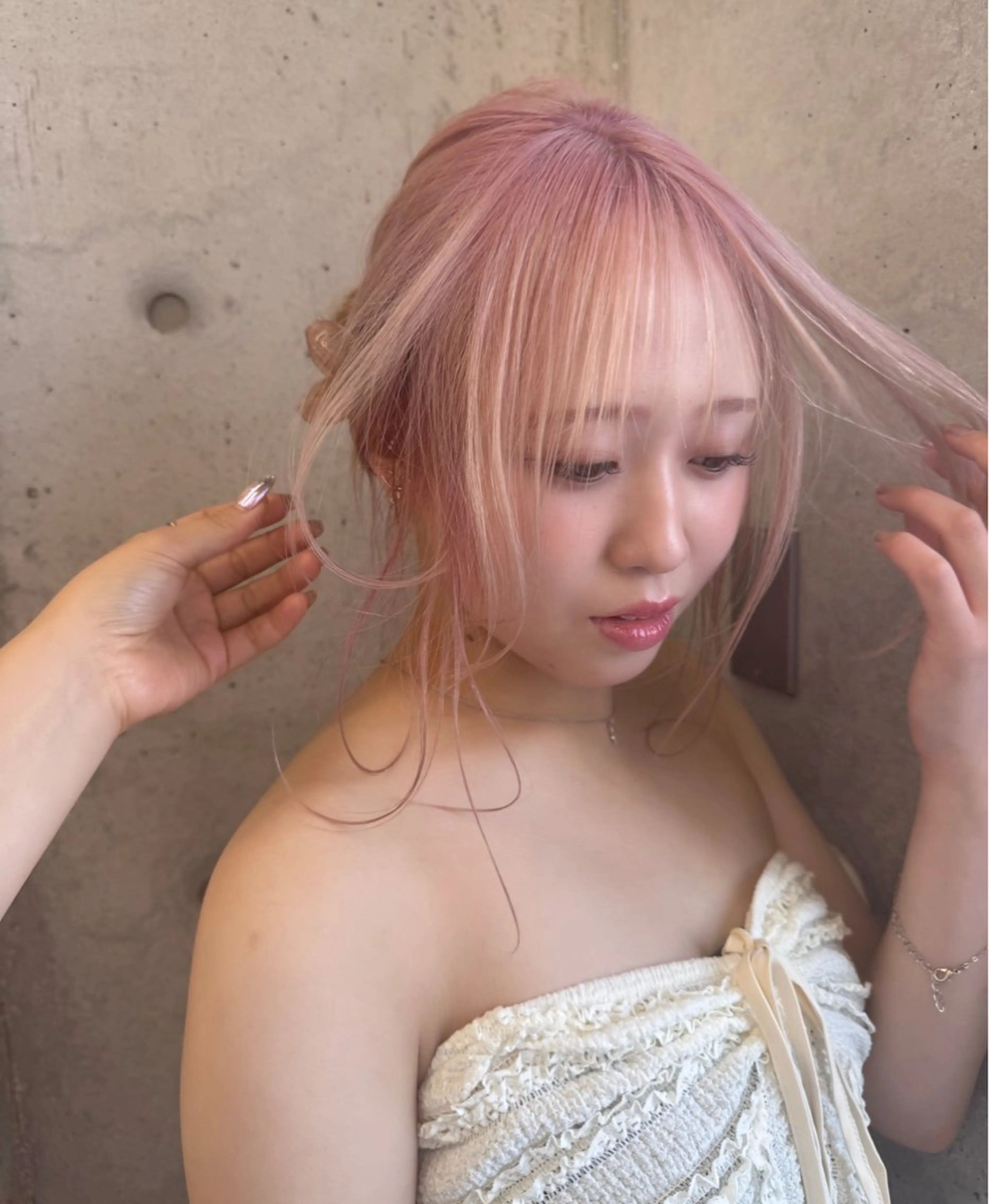 カラー ハイトーンカラー レイヤーカット 大名　sakiのヘアスタイル
