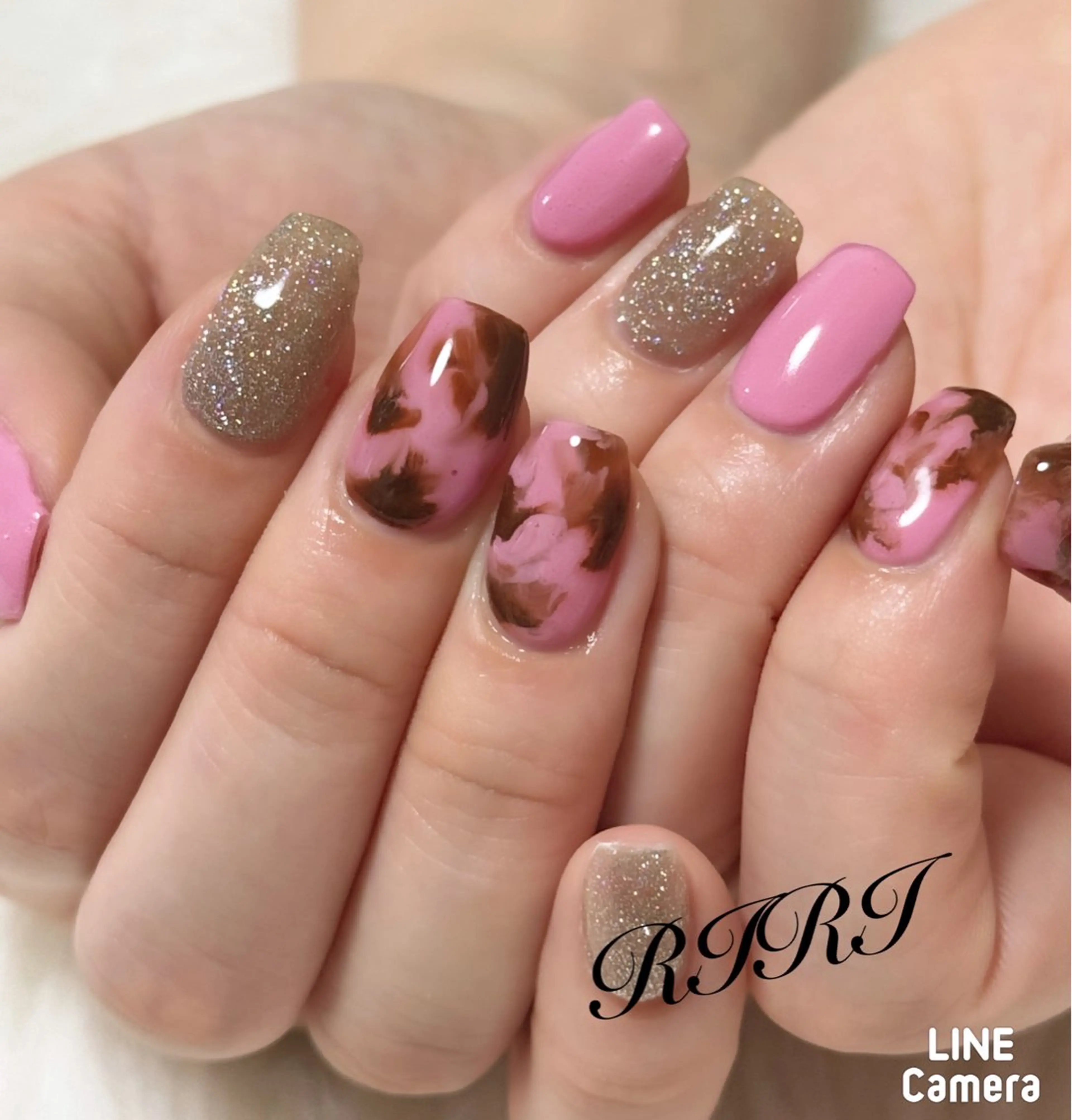 ネイル ジェルネイル 韓国ネイル 大理石ネイル(マーブル) オフィスネイル ピンク ハンドネイル riri オーナーのネイルデザイン