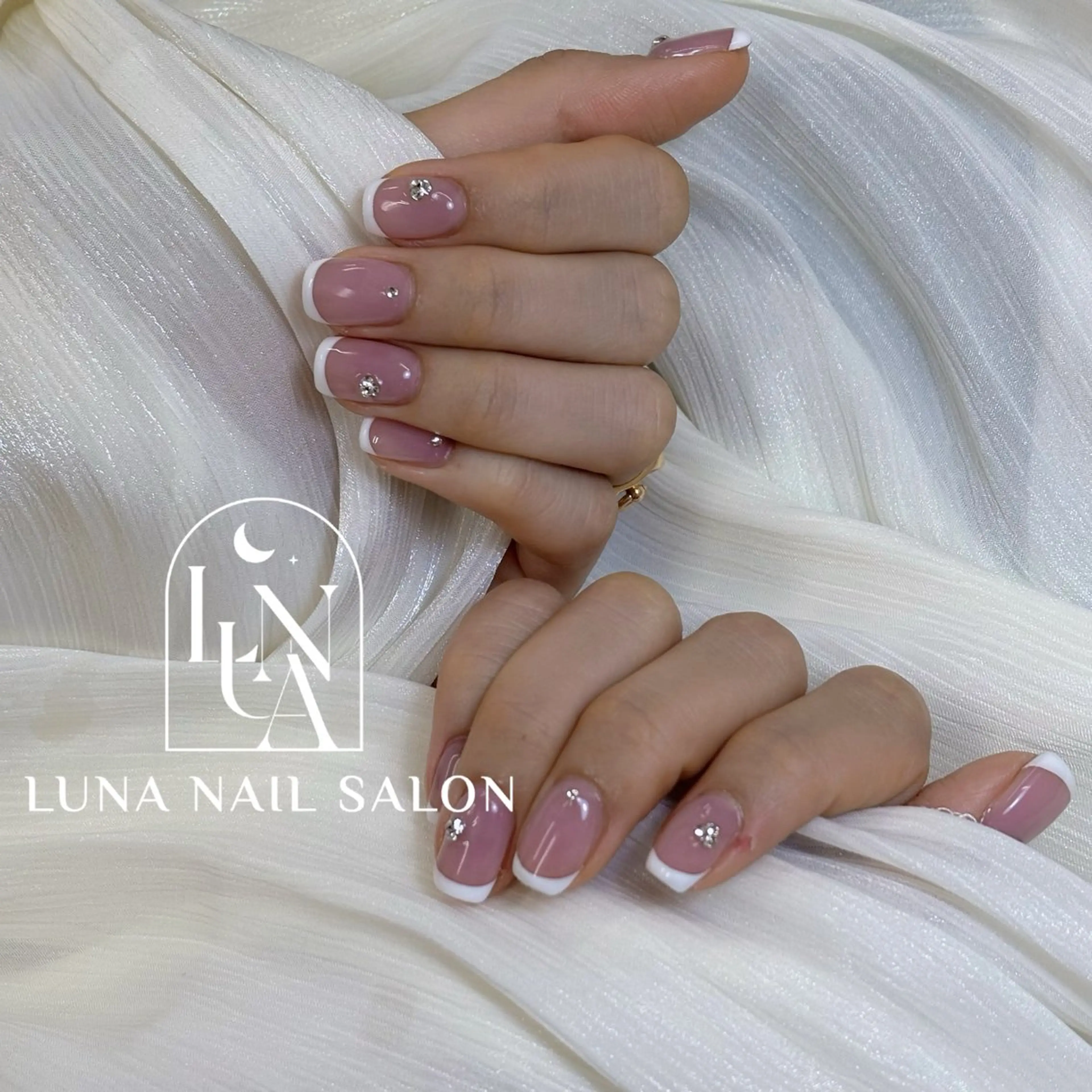 ネイル ハンドネイル ハンドケア LUNA Nail salon💕のネイルデザイン
