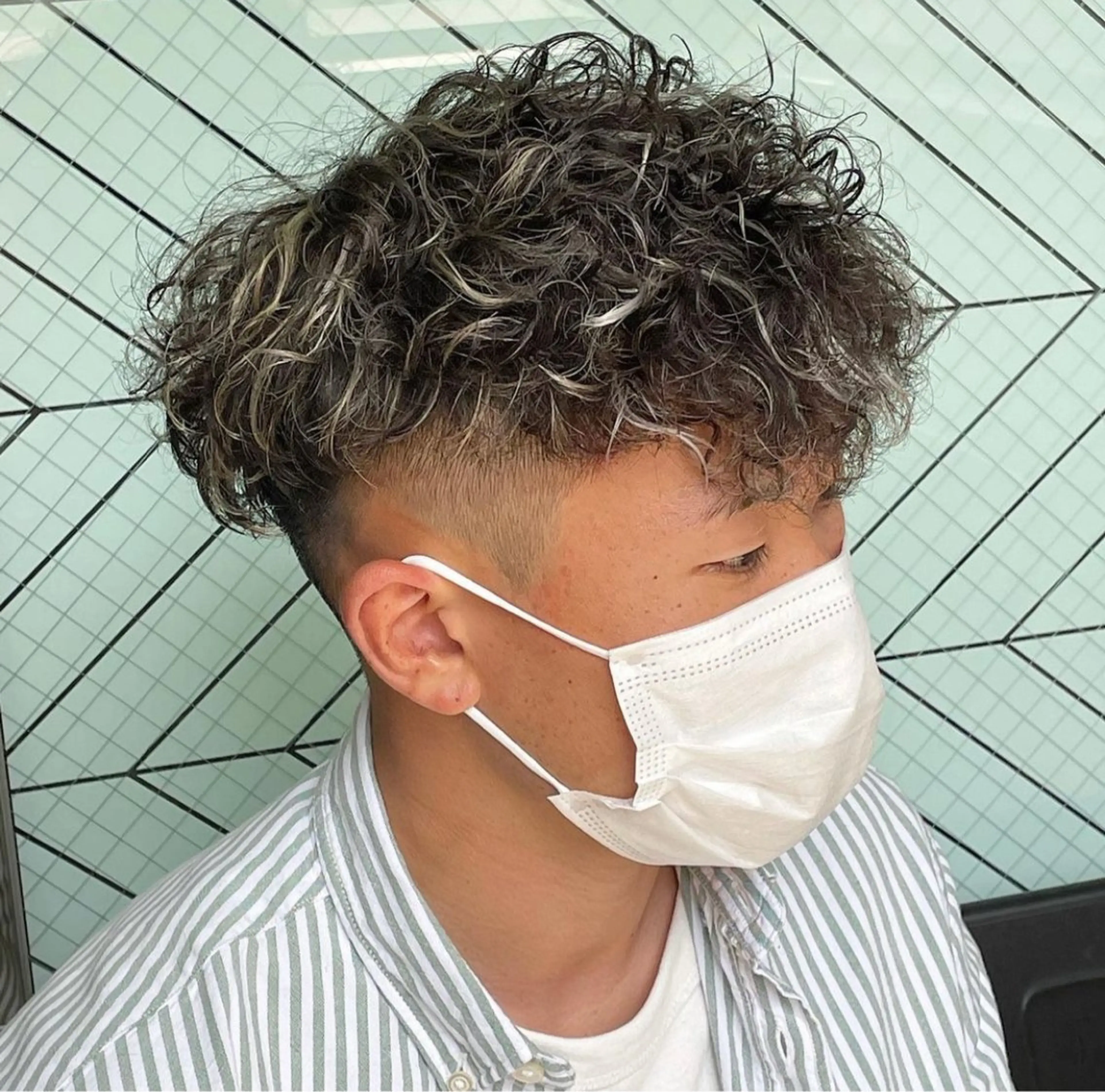 カラー パーマ メンズ メンズメッシュ メッシュ 渋谷/フェード/ 國分 翔のヘアスタイル