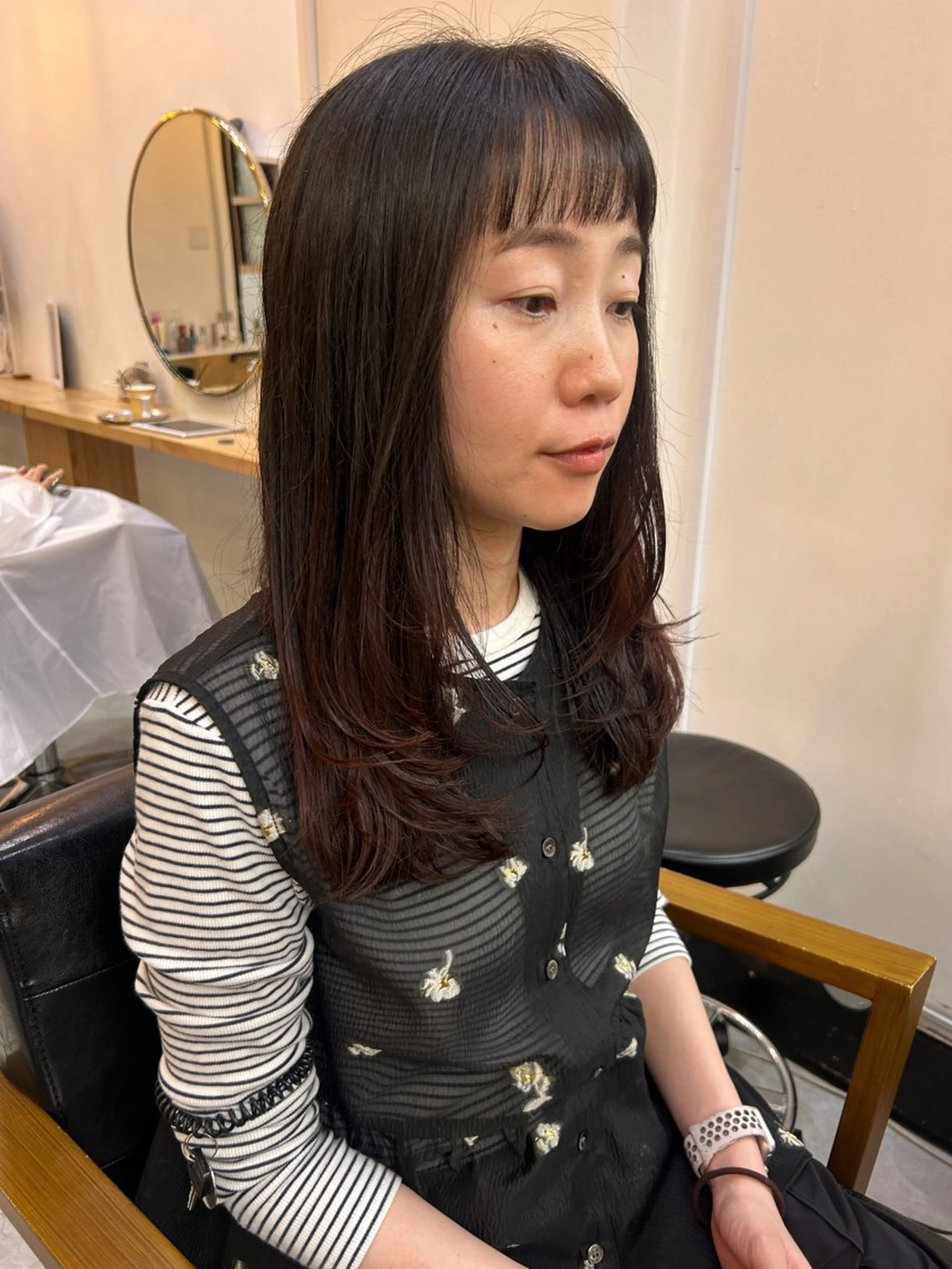 セミロング レイヤーカット オン眉 カット CARICIA 白木 由里加/新栄のヘアスタイル