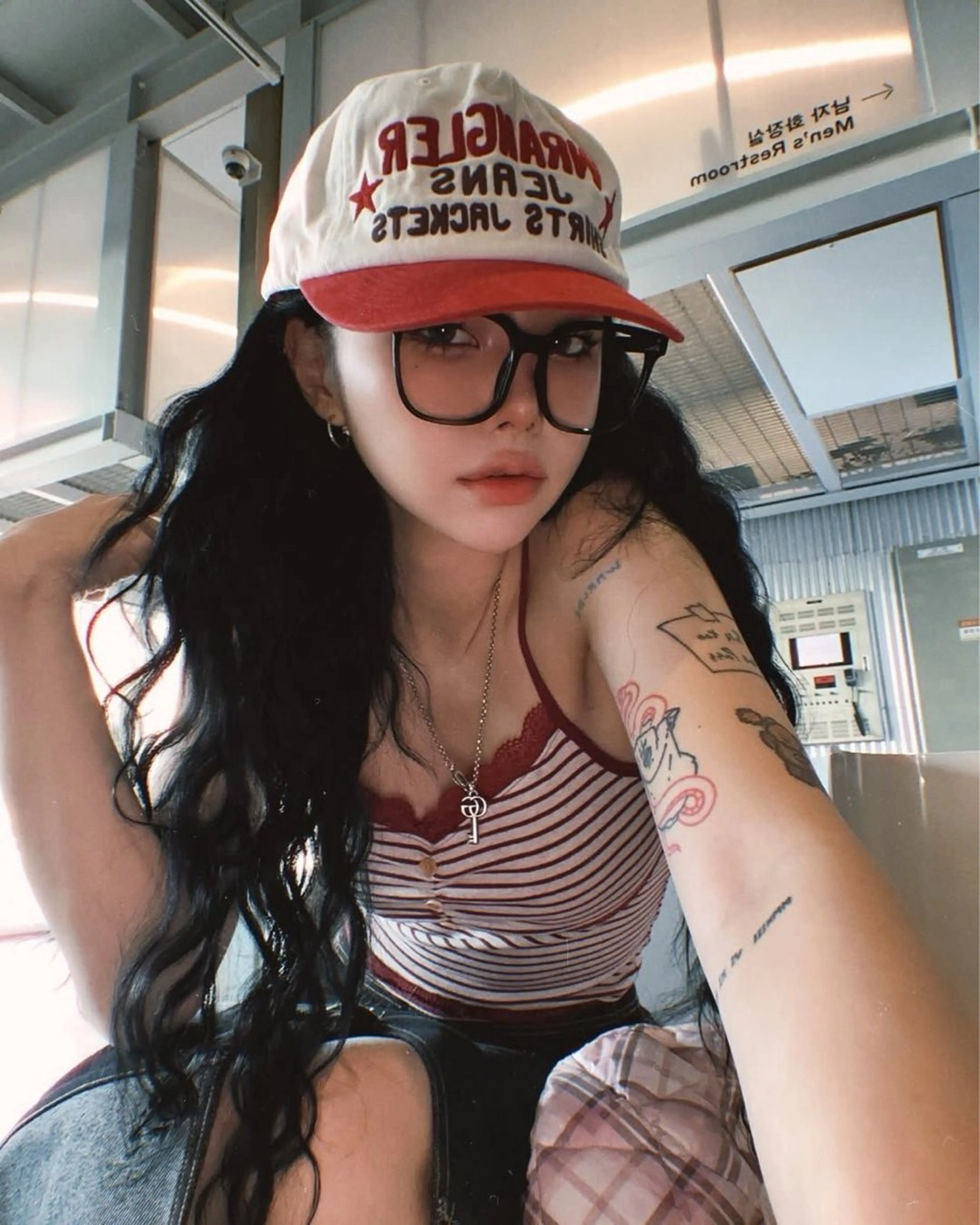 ロング ヘアカラー ヘアセット 艶髪ハイトーンカラー 渋谷🎀ririkaのヘアスタイル