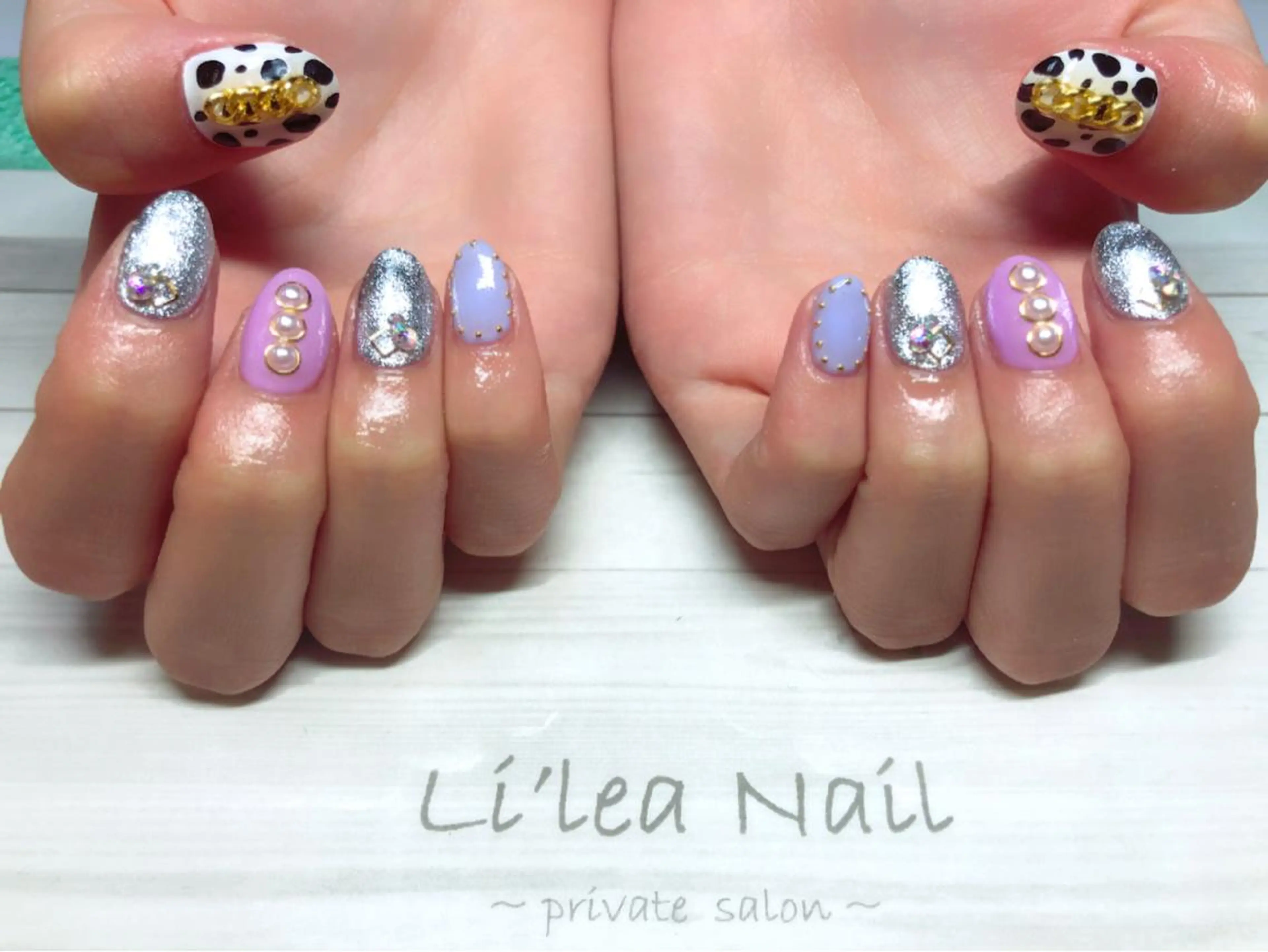 ネイル Li'leaNail AINAのネイルデザイン