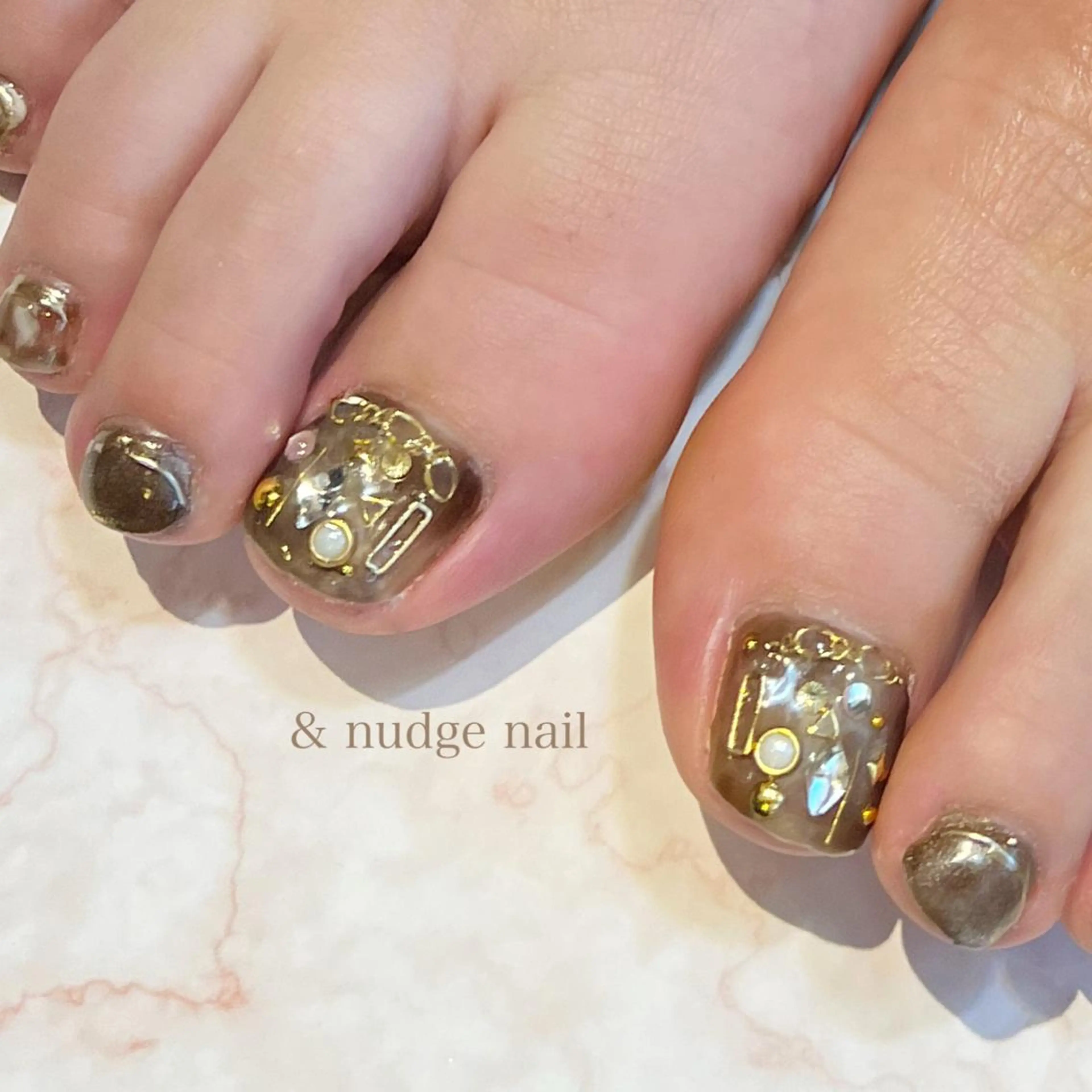 ネイル フットネイル & nudge nail所属・&nudgenail 本多のネイルデザイン