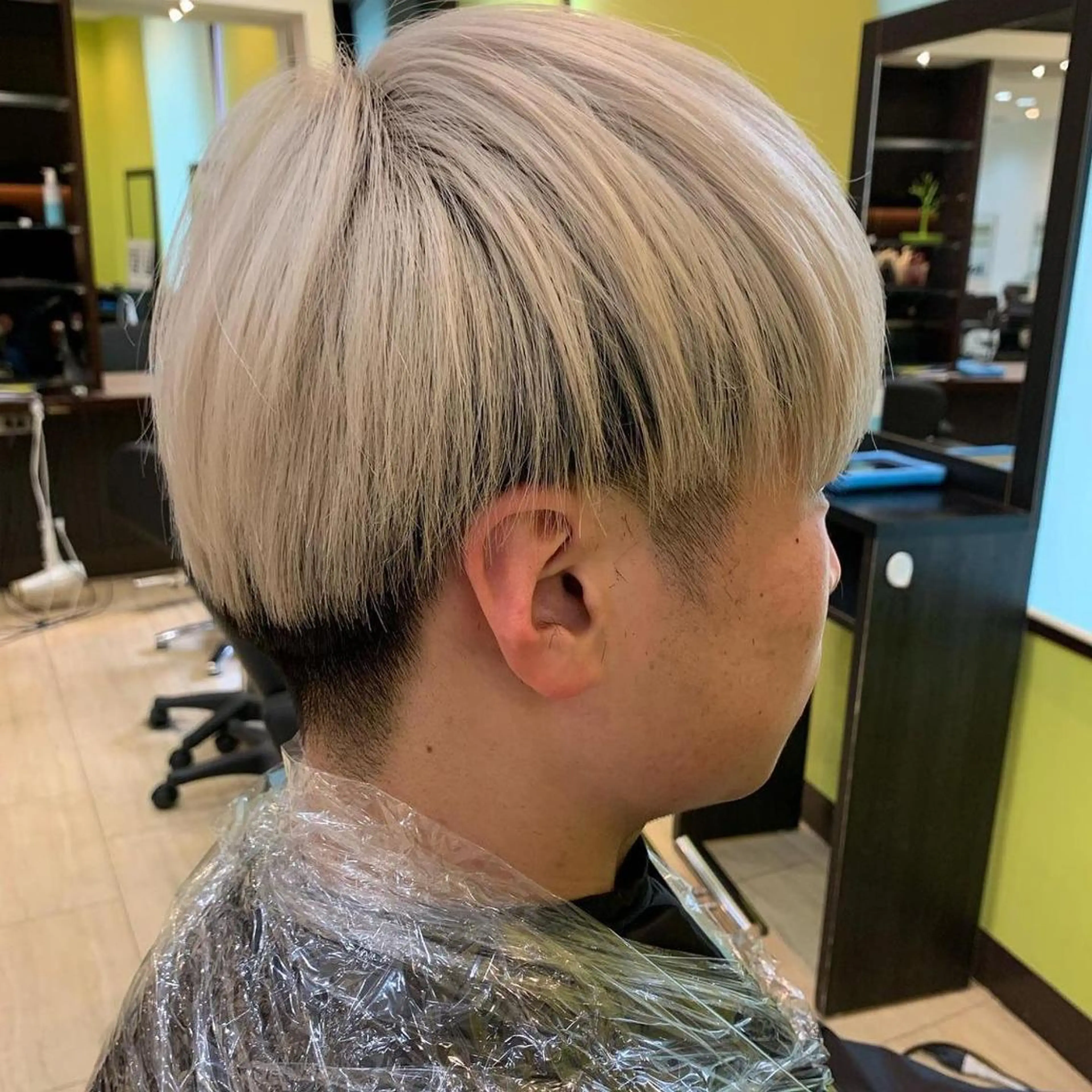 ショート カラー パーマ メンズ アディクシーカラー 透明感カラー ダブルカラー イルミナカラー トリートメント 🩷Eny terrace🩷のヘアスタイル