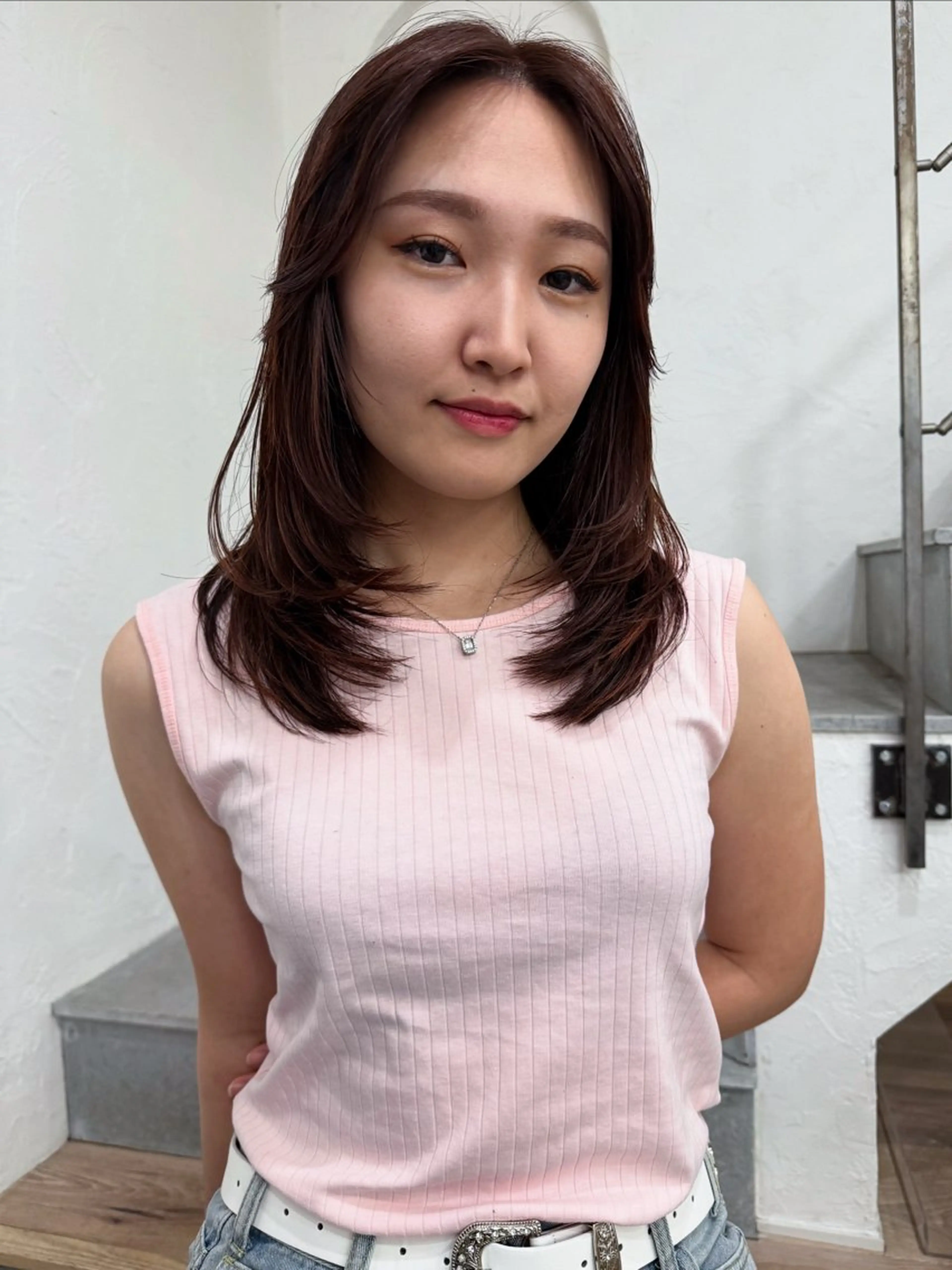 ミディアム ヘアカラー イシイ モエカのヘアスタイル