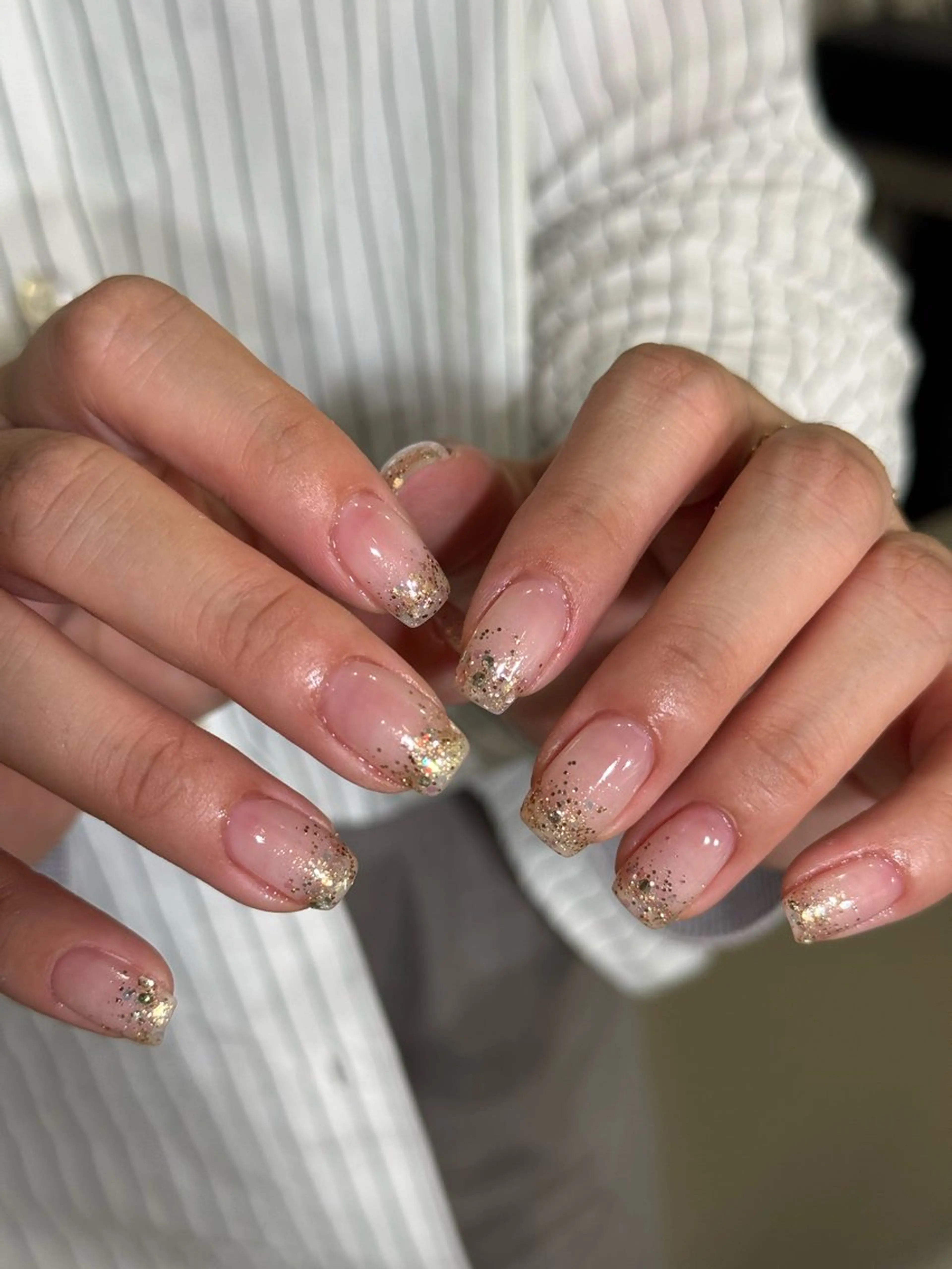 ネイル カジュアル グラデーション キラキラネイル ラメ(グリッター) ラメグラデーション ハンドネイル filonnail /　kotoneのネイルデザイン