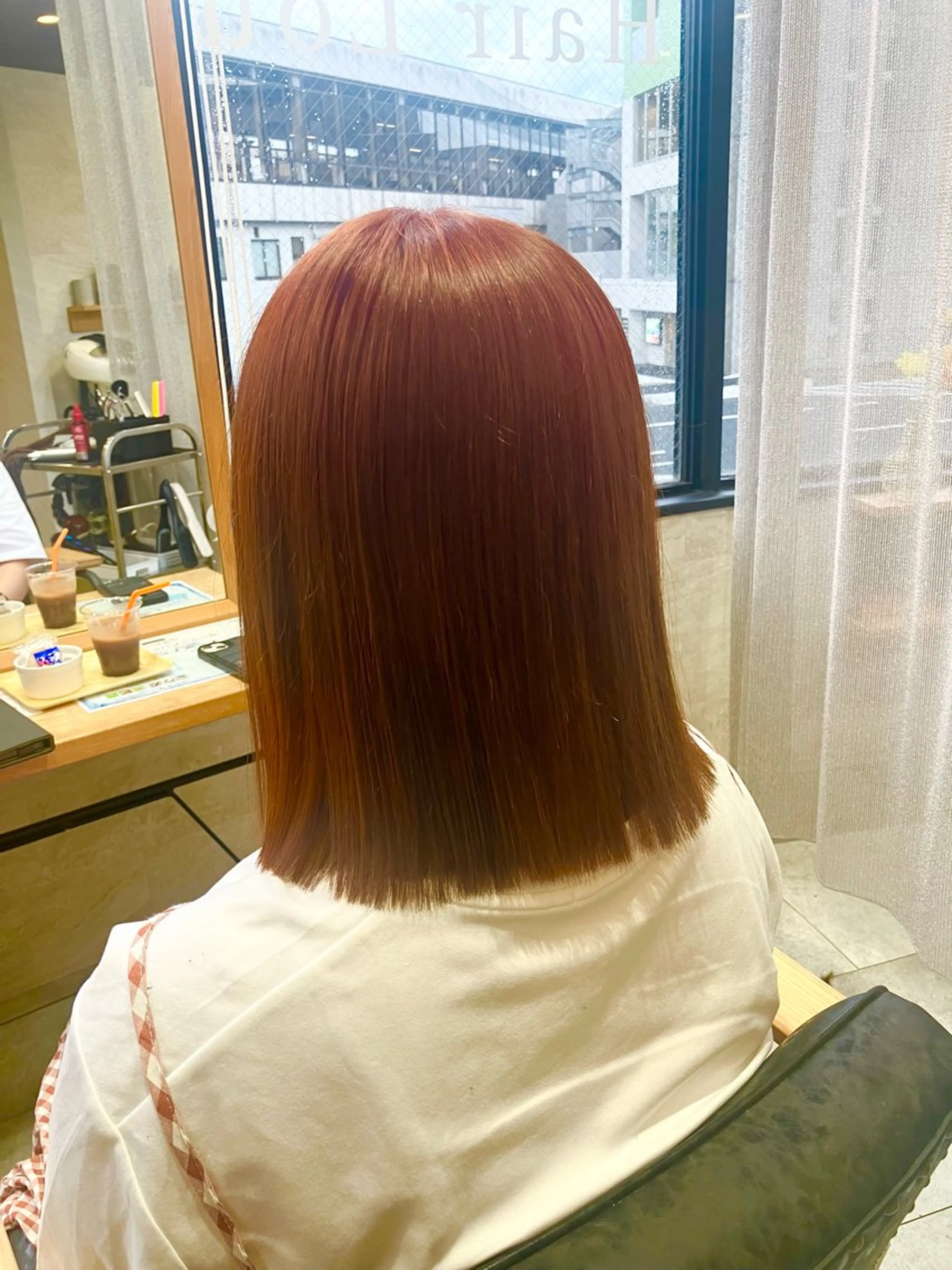 ミディアム カラー ブリーチ ブリーチなしカラー オレンジ 須賀 知穂のヘアスタイル