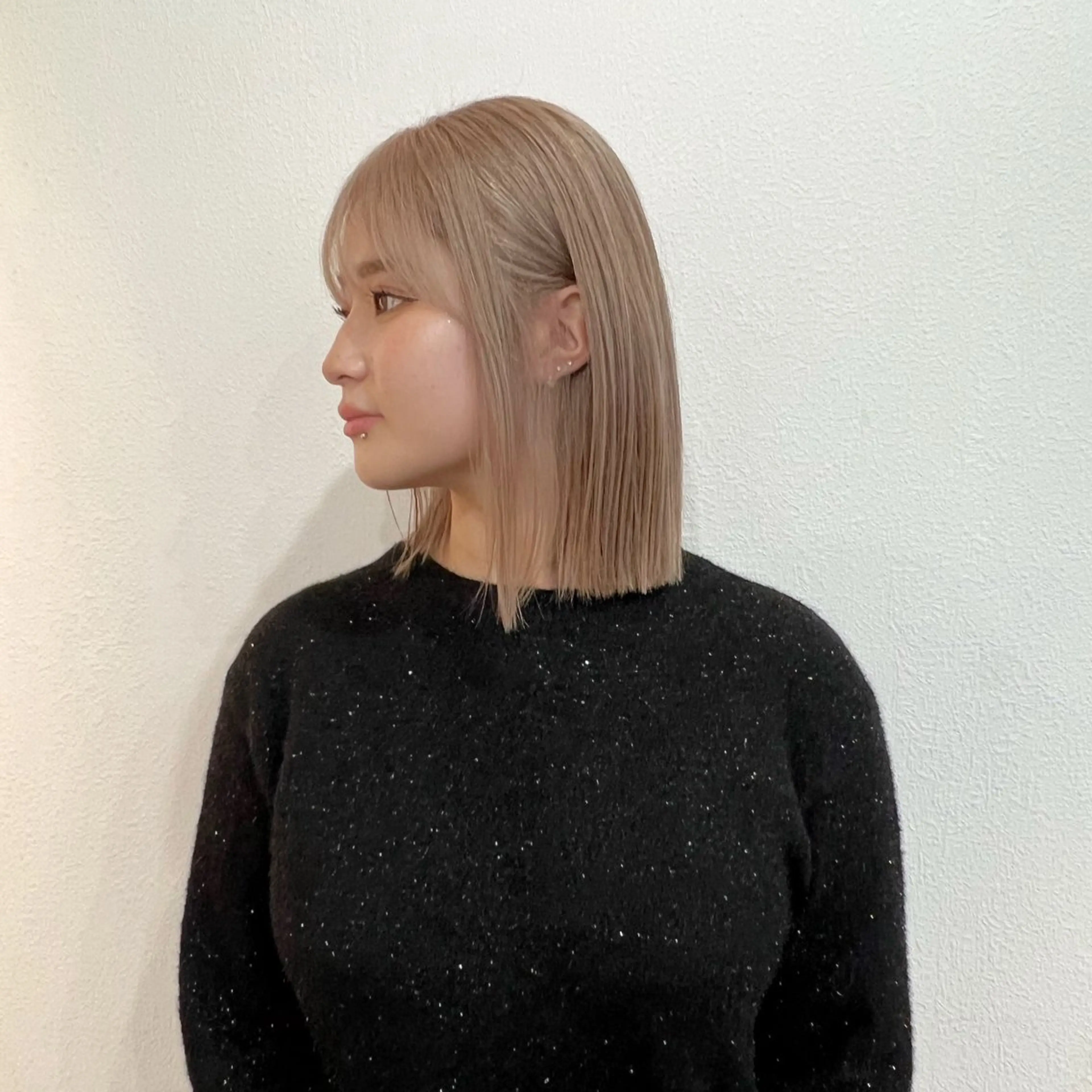 カラー ベージュカラー ホワイトベージュ いざわりお /梅田/ブリーチのヘアスタイル