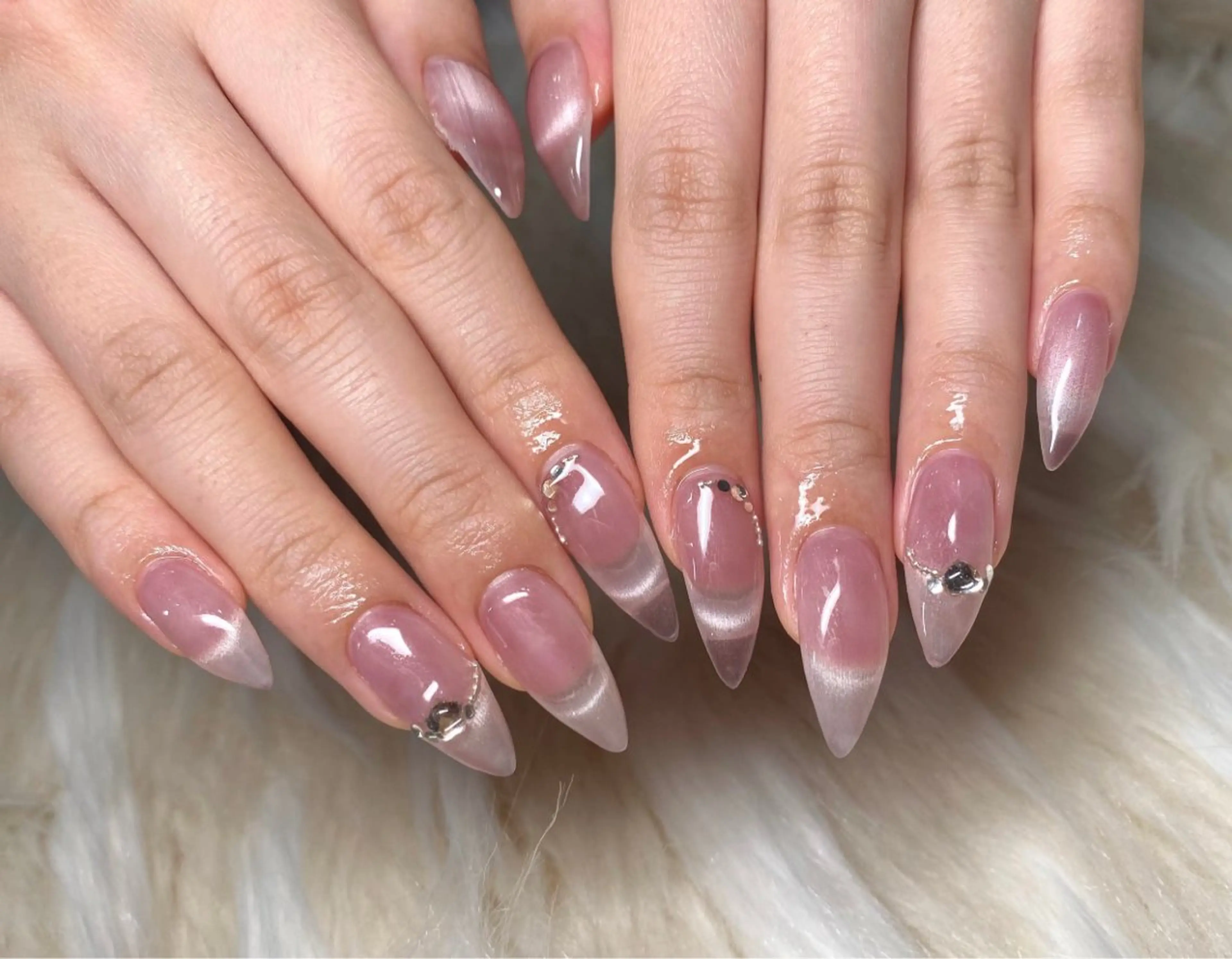 ネイル 長さ出し フラッシュネイル フレンチネイル ジェルネイル グラデーション ハンドネイル Nail&eye Belire 新宿のネイルデザイン