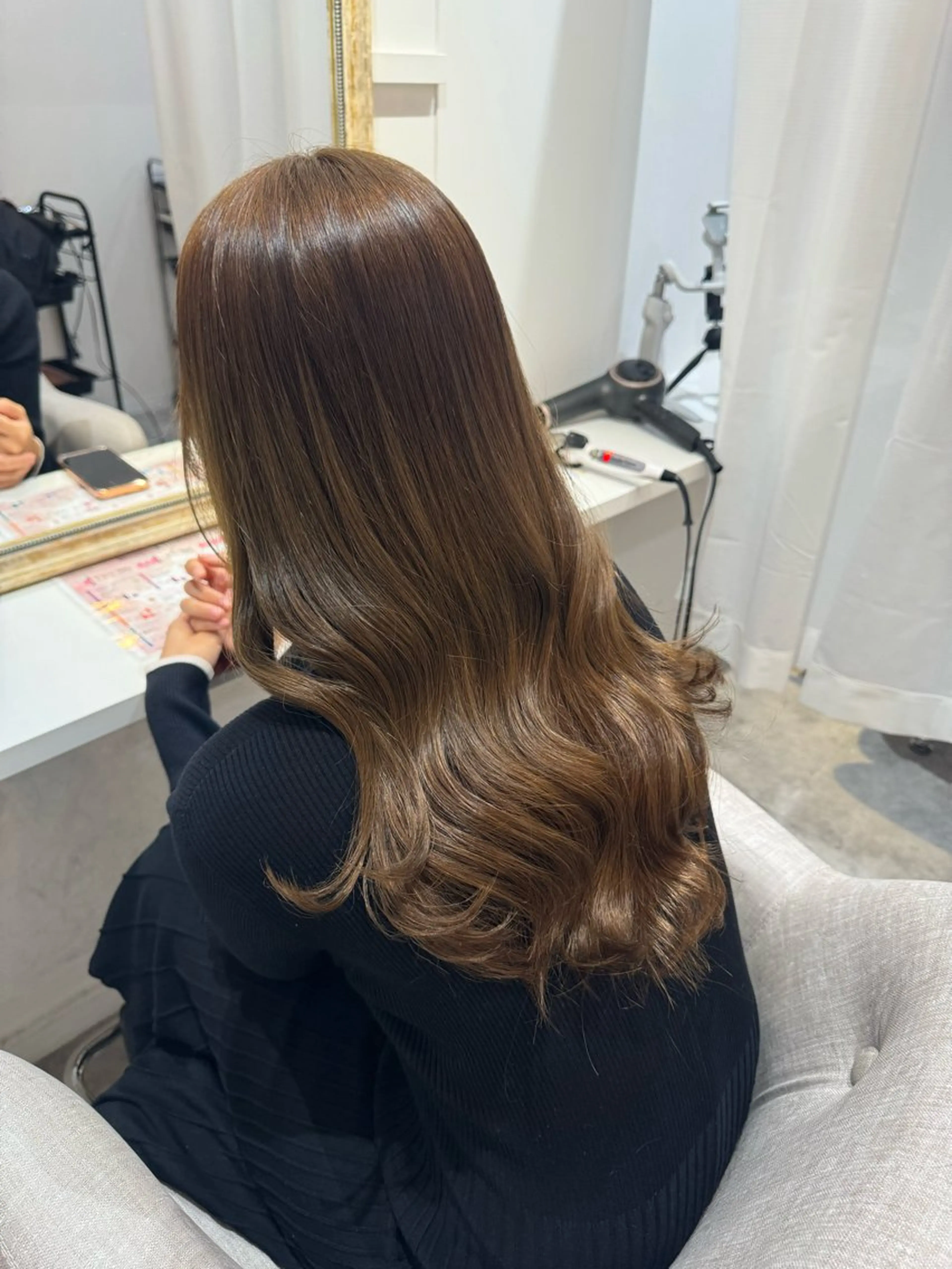 ロング カラー アッシュ アッシュブラウン ベージュカラー 黒髪 ブリーチ カット ヘアカラー トリートメント 赤み無し柔らかカラー 【梅田】madokaのヘアスタイル