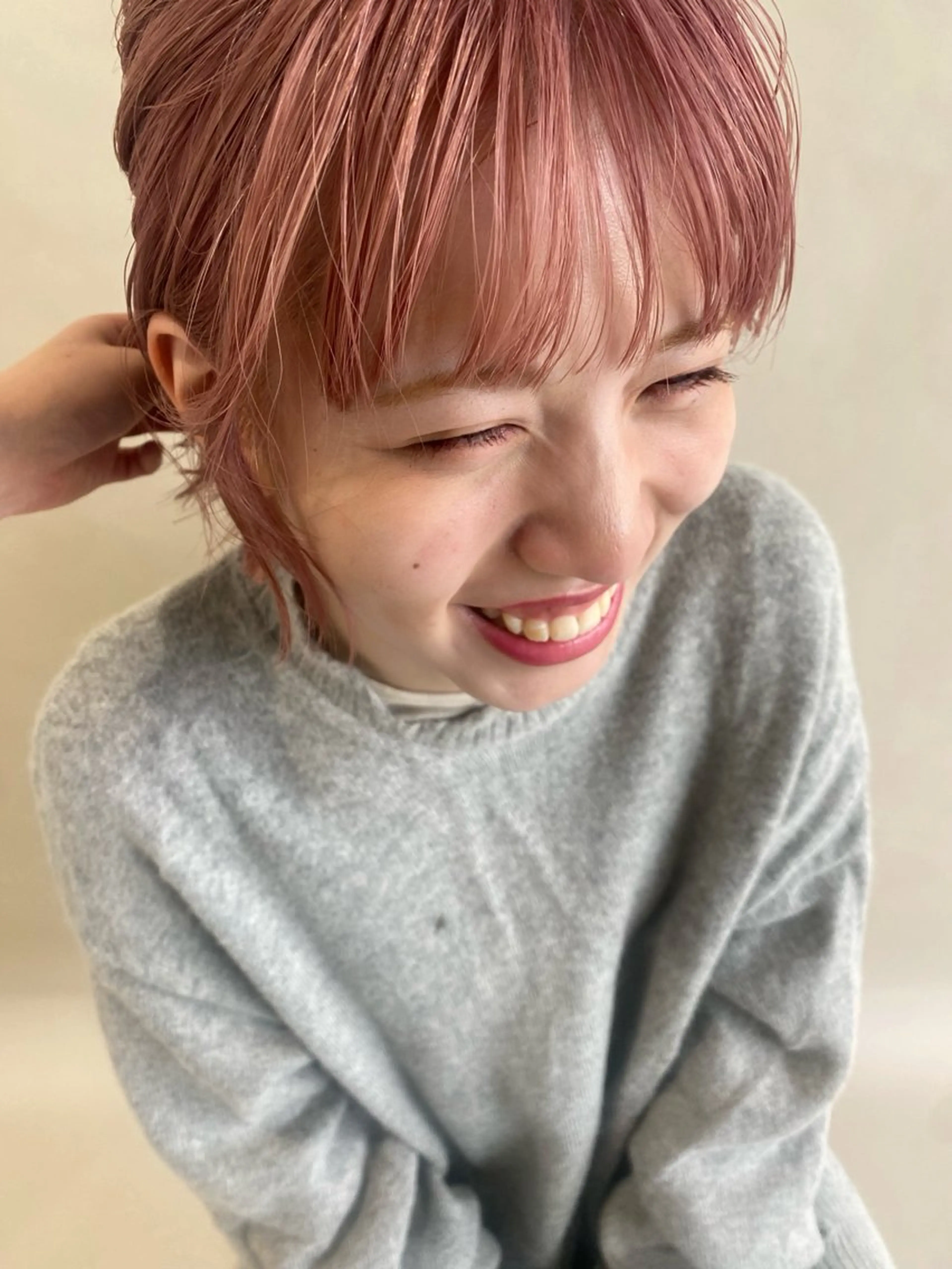 ミディアム 大山 茶子のヘアスタイル