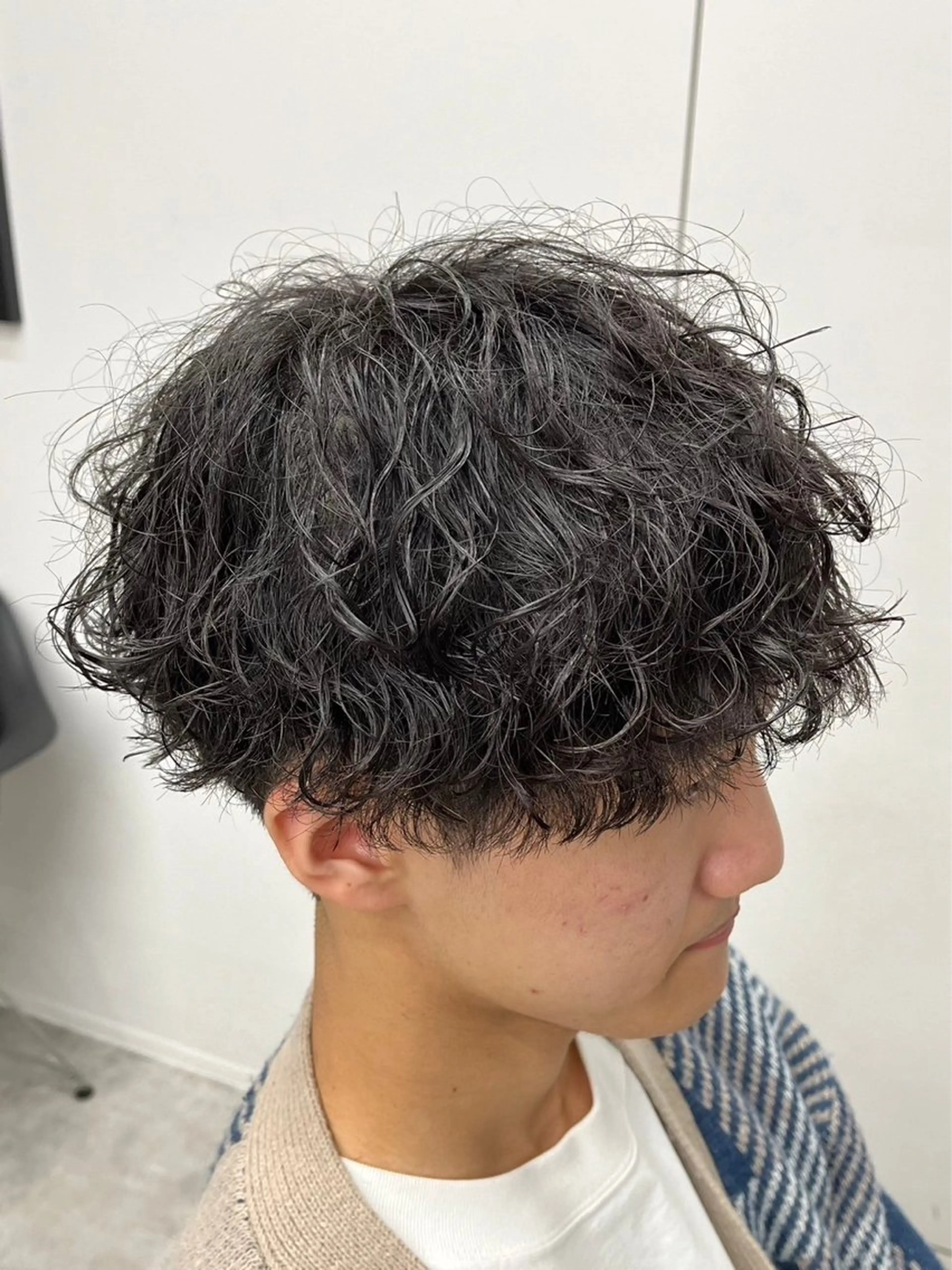 メンズ カット パーマ シャドウパーマ/ツイ スト/近藤百華🎀のヘアスタイル