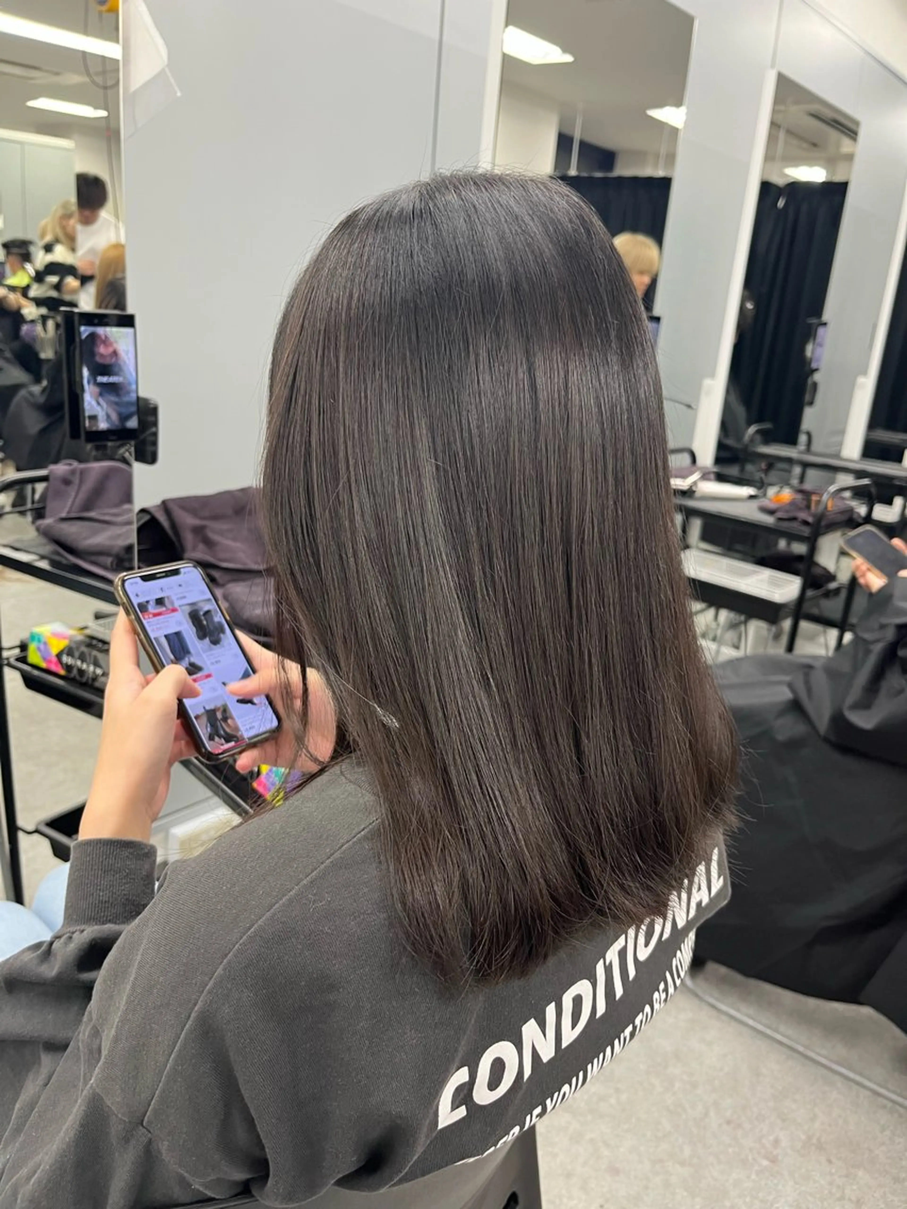 セミロング カラー ブラウンカラー ナチュラルブラウン ヘアカラー トリートメント 💖トレンド春夏 カラー💖FUTAのヘアスタイル