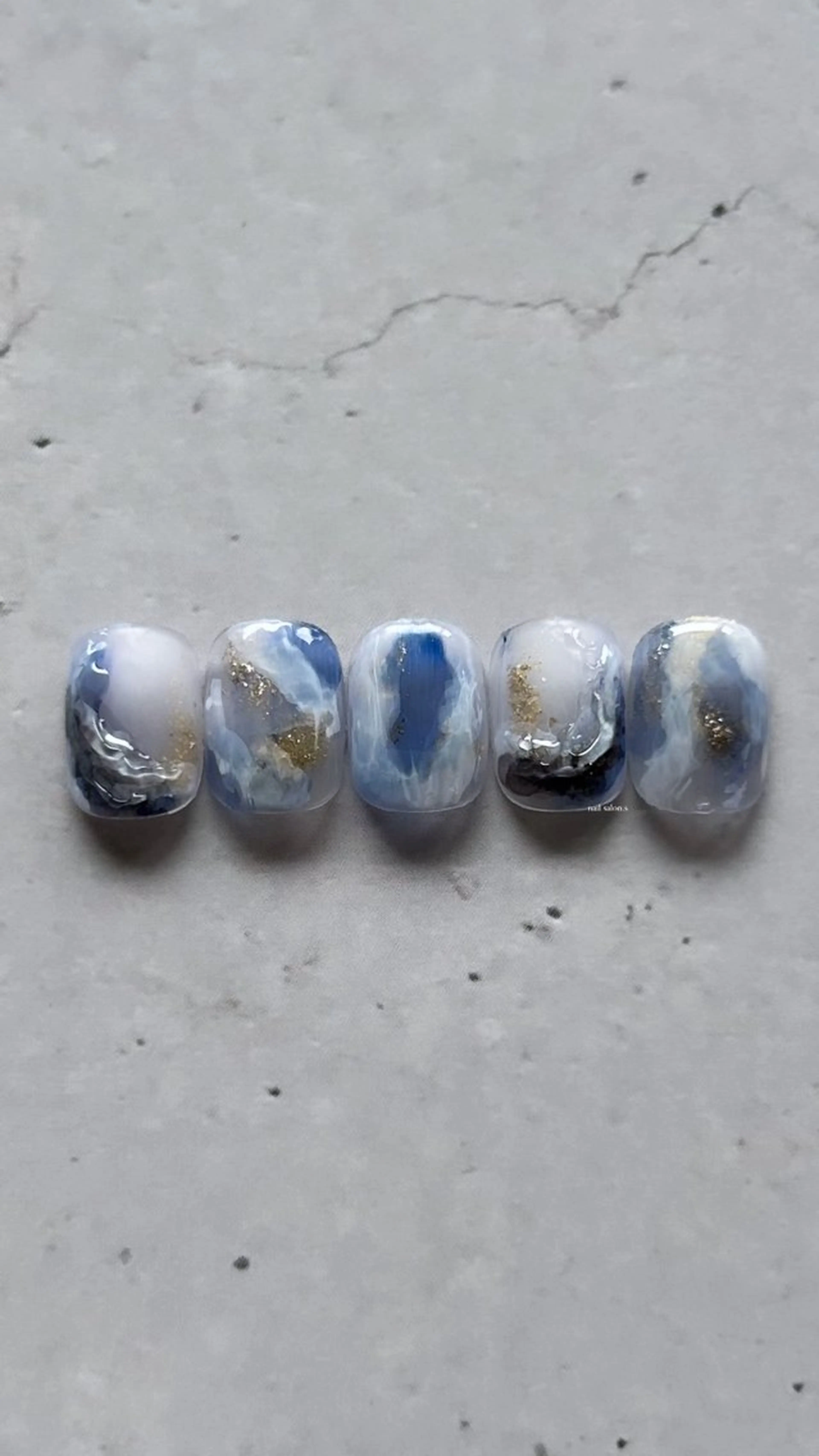 ネイル 関山 志乃のネイルデザイン