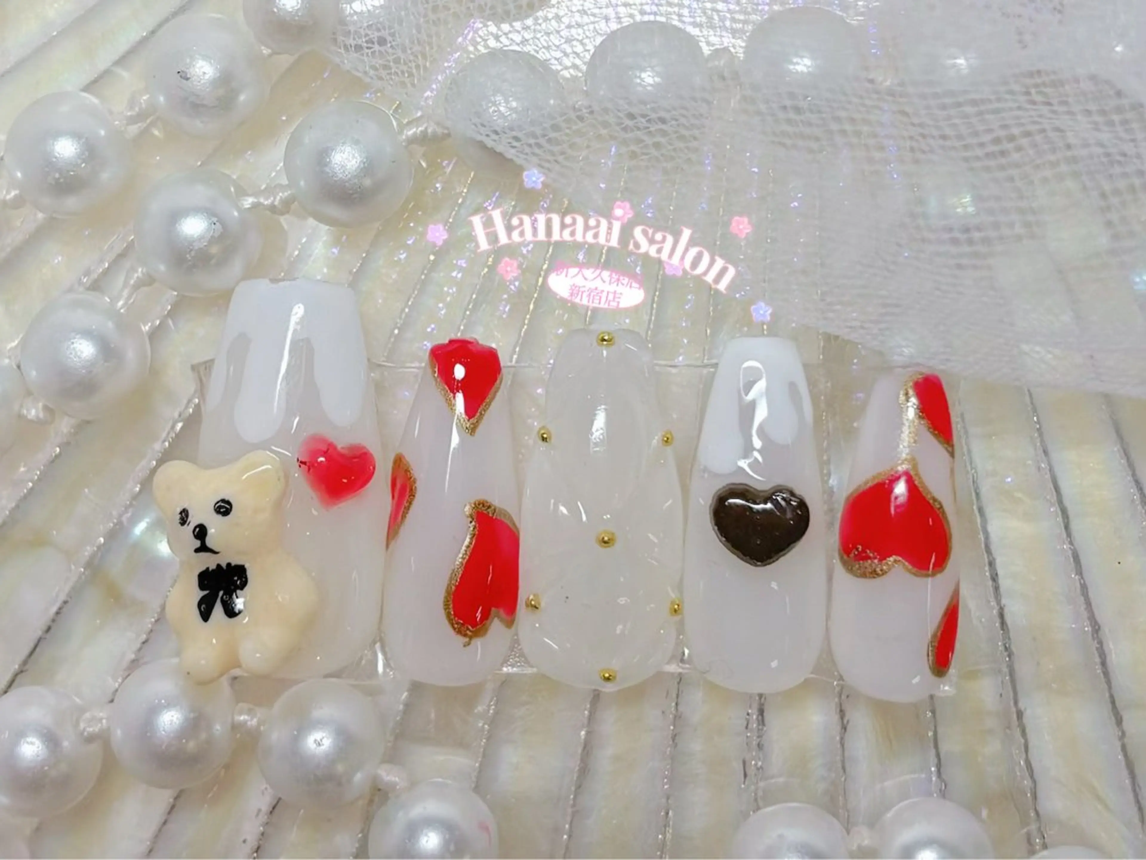 ネイル ジェルネイル 韓国ネイル ピンク バレンタイン ワンホンネイル Hanaai Salon新宿店のネイルデザイン