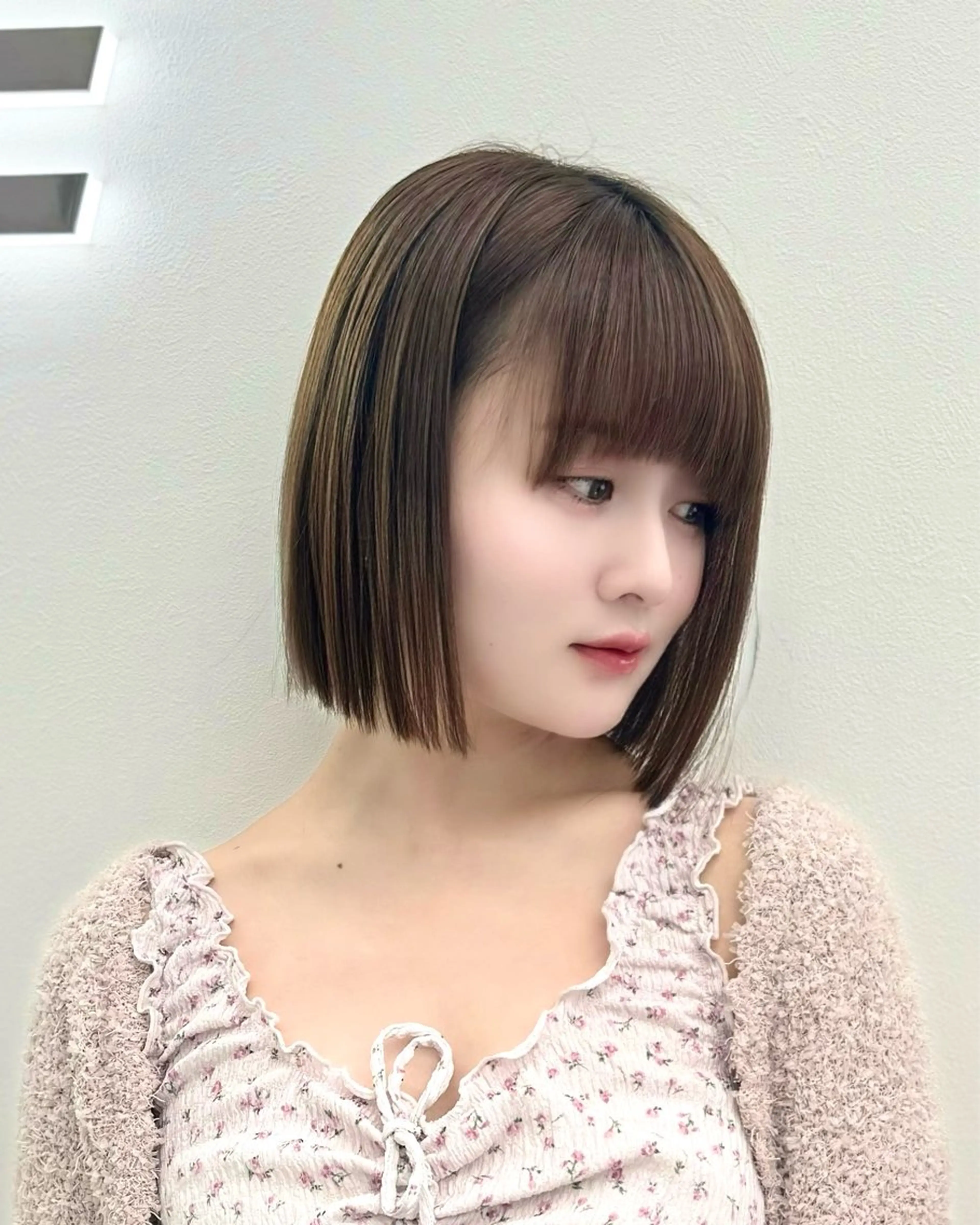 ショート カラー ヘアアレンジ カット ヘアカラー トリートメント ヘッドスパ ヘアセット 縮毛矯正🤍 盛れるボブ/ひかりのヘアスタイル