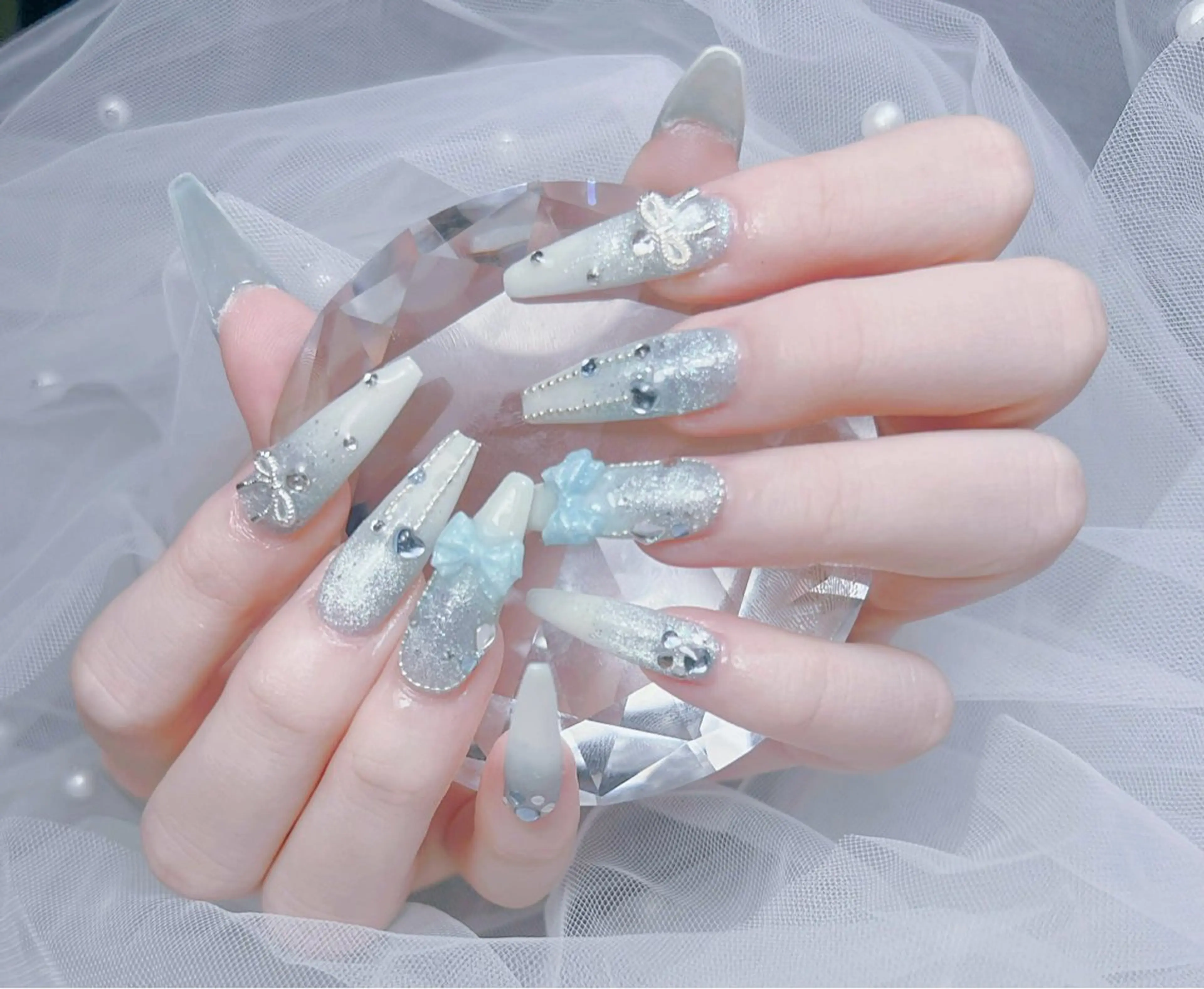 ネイル アートネイル オーロラネイル チークネイル 長さ出し フットネイル Miya_nail所属・Miya _nailのネイルデザイン