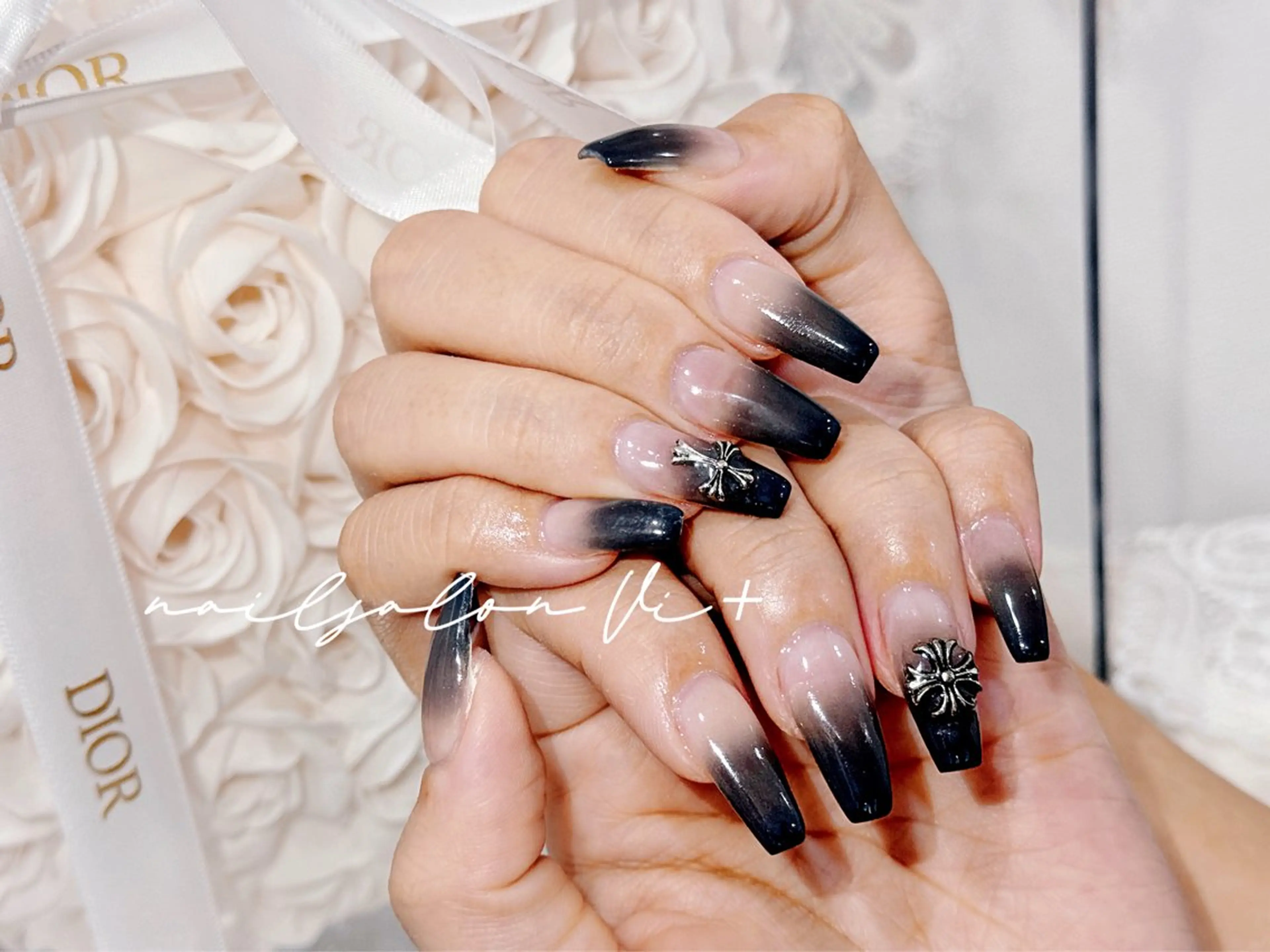 ネイル ✨Nailsalon Vi+✨のネイルデザイン