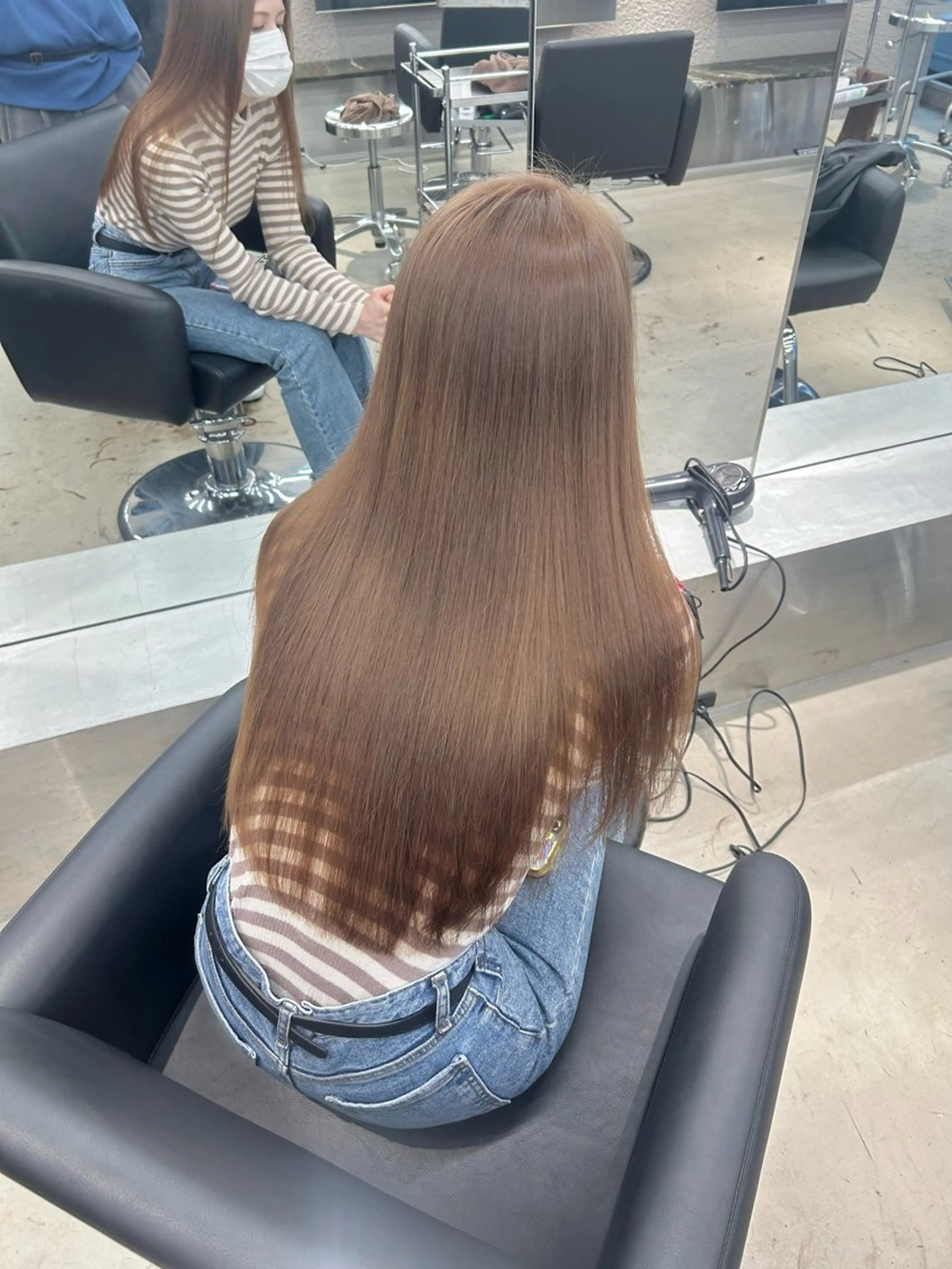 ロング カラー ベージュカラー ブリーチ ブラウンカラー ブラウンベージュ ヘアカラー トリートメント ✅ケアブリーチ✅ トヨオカ ノブヒデのヘアスタイル