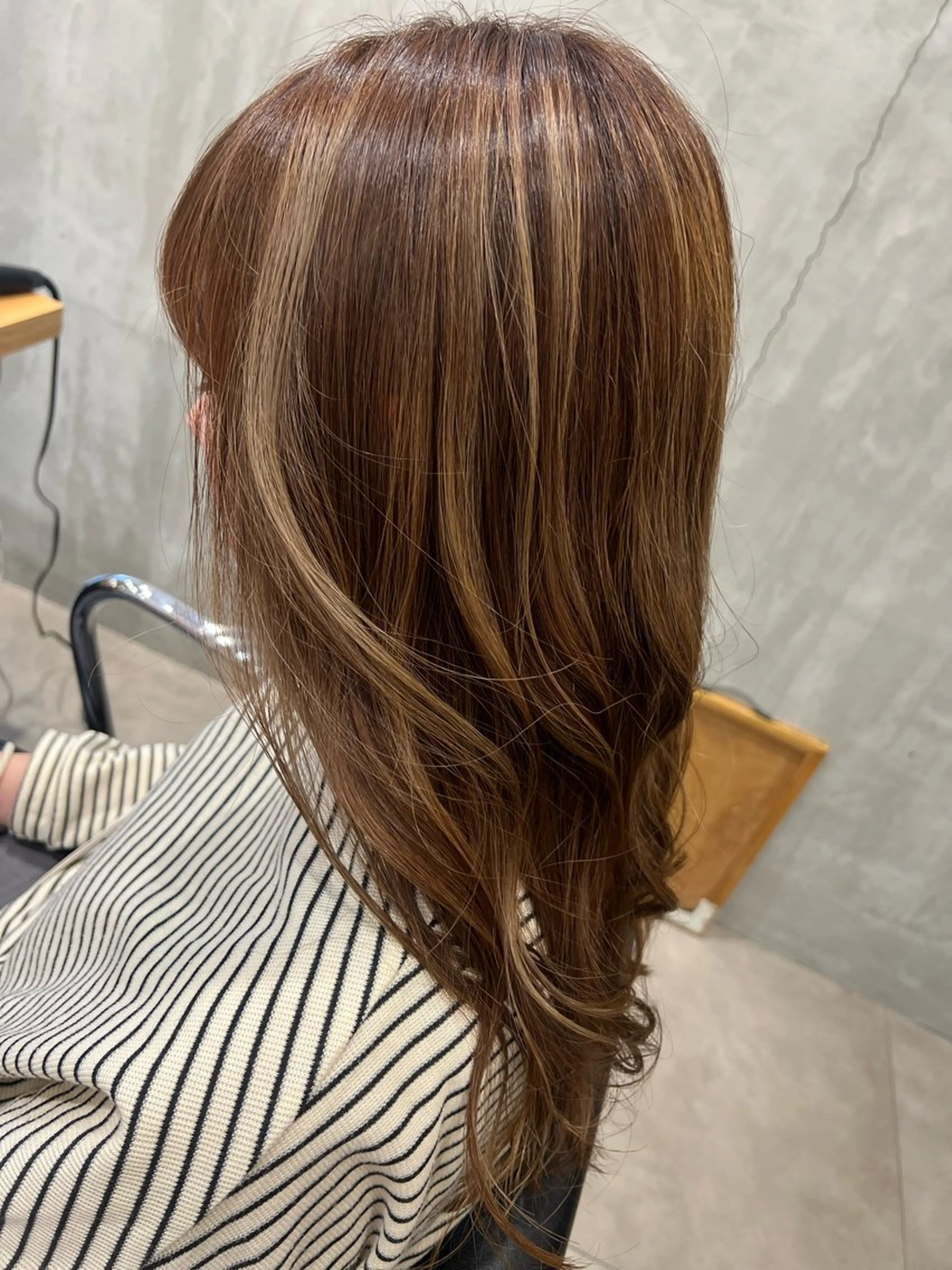 ロング カラー ベージュカラー ハイライトカラー ハイライト ブランシェ小幡駅前店 森樹のヘアスタイル