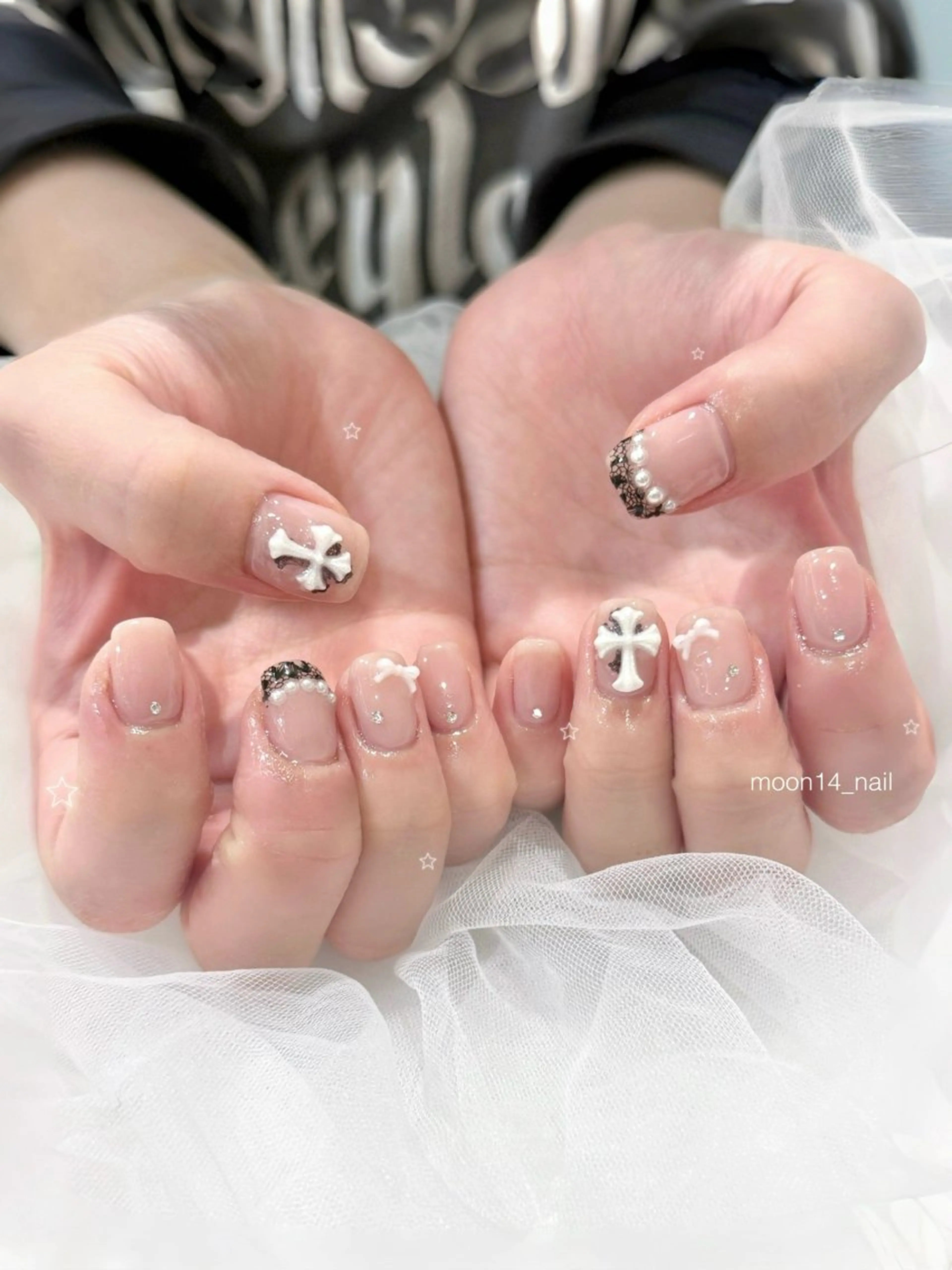 ネイル ジェルネイル レース パラジェル シンプルネイル 冬ネイル ハンドネイル natsuki 💫のネイルデザイン