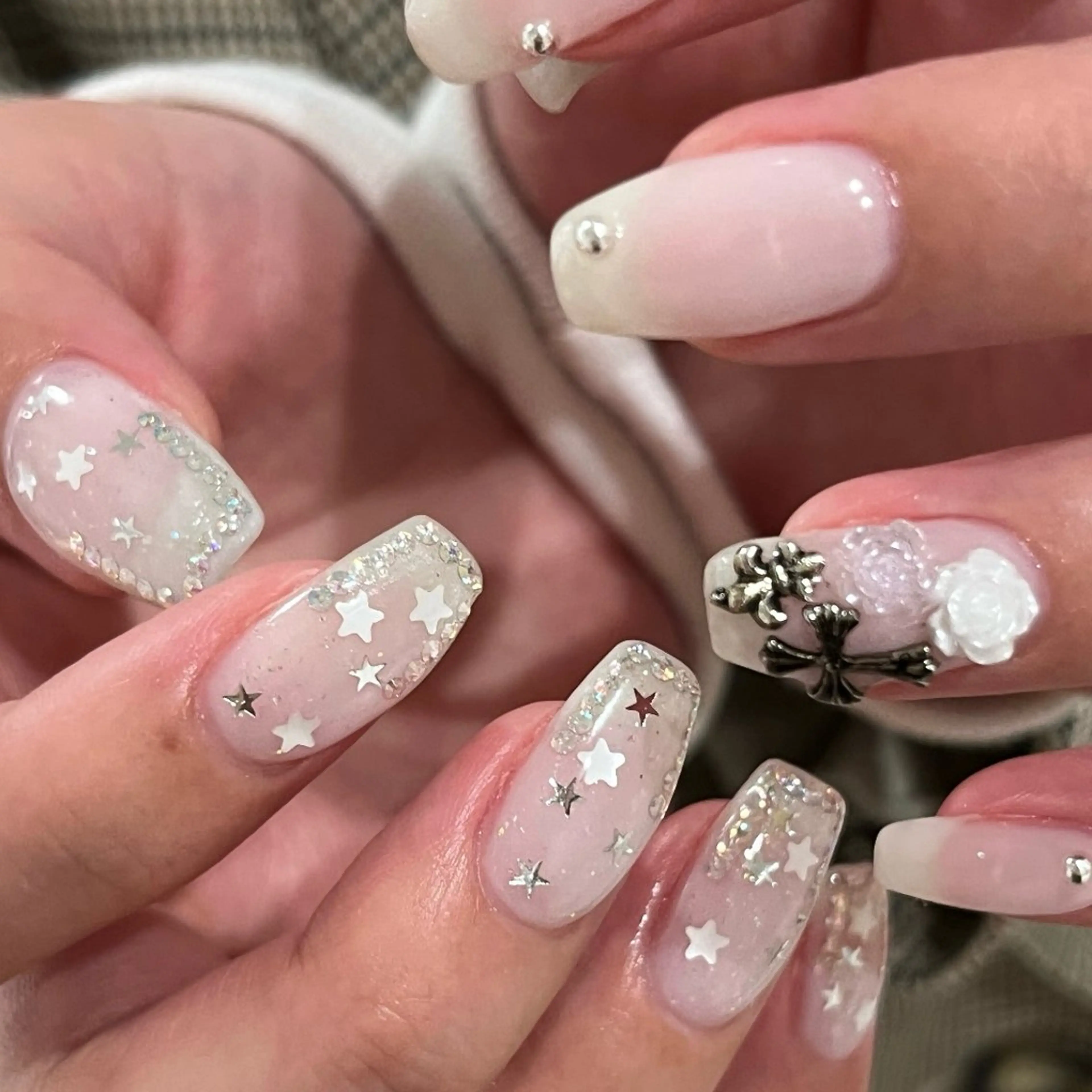 ネイル ワンホン/キラキラ ネイル💎yukaのネイルデザイン