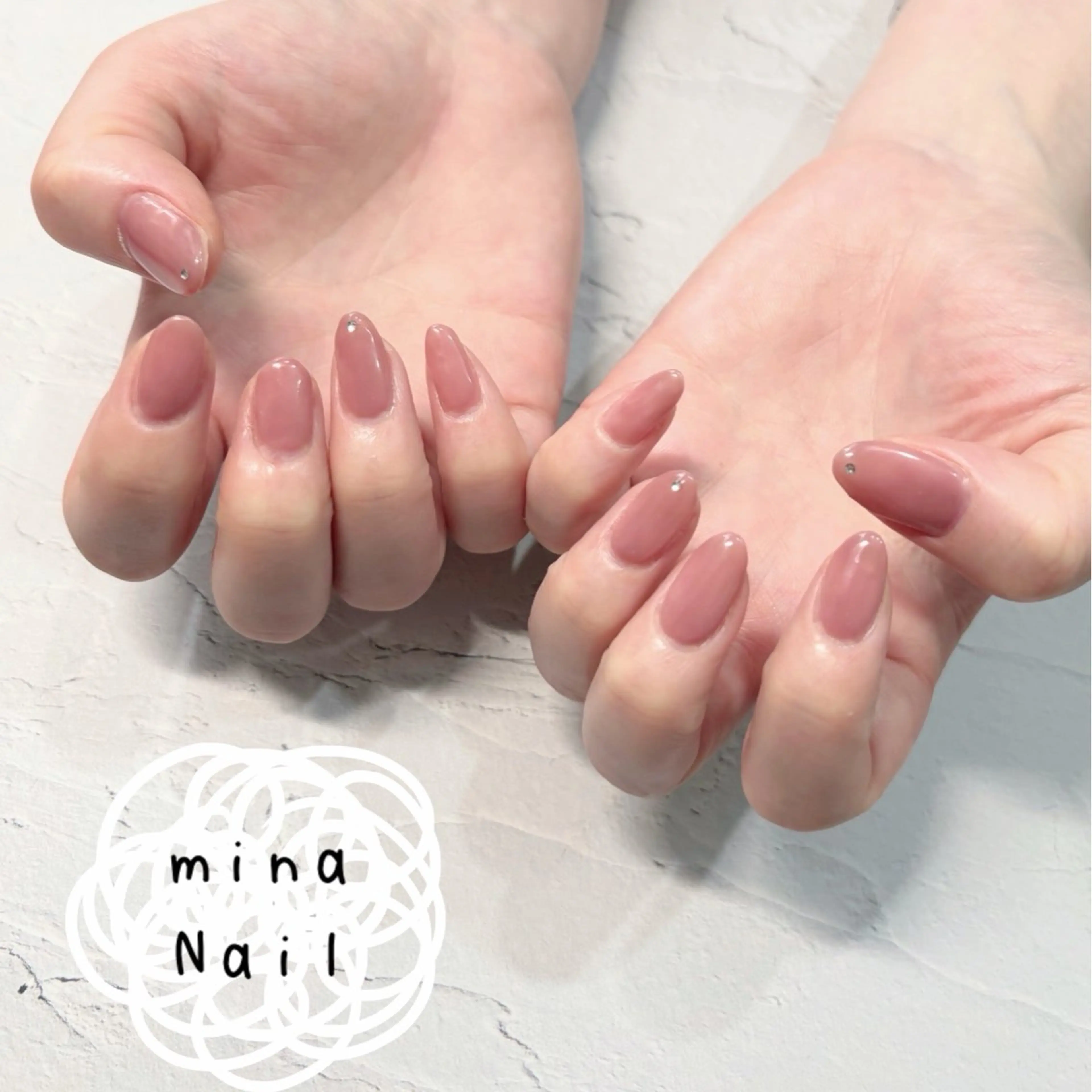 ネイル ワンカラーネイル ストーンネイル mina Nailのネイルデザイン