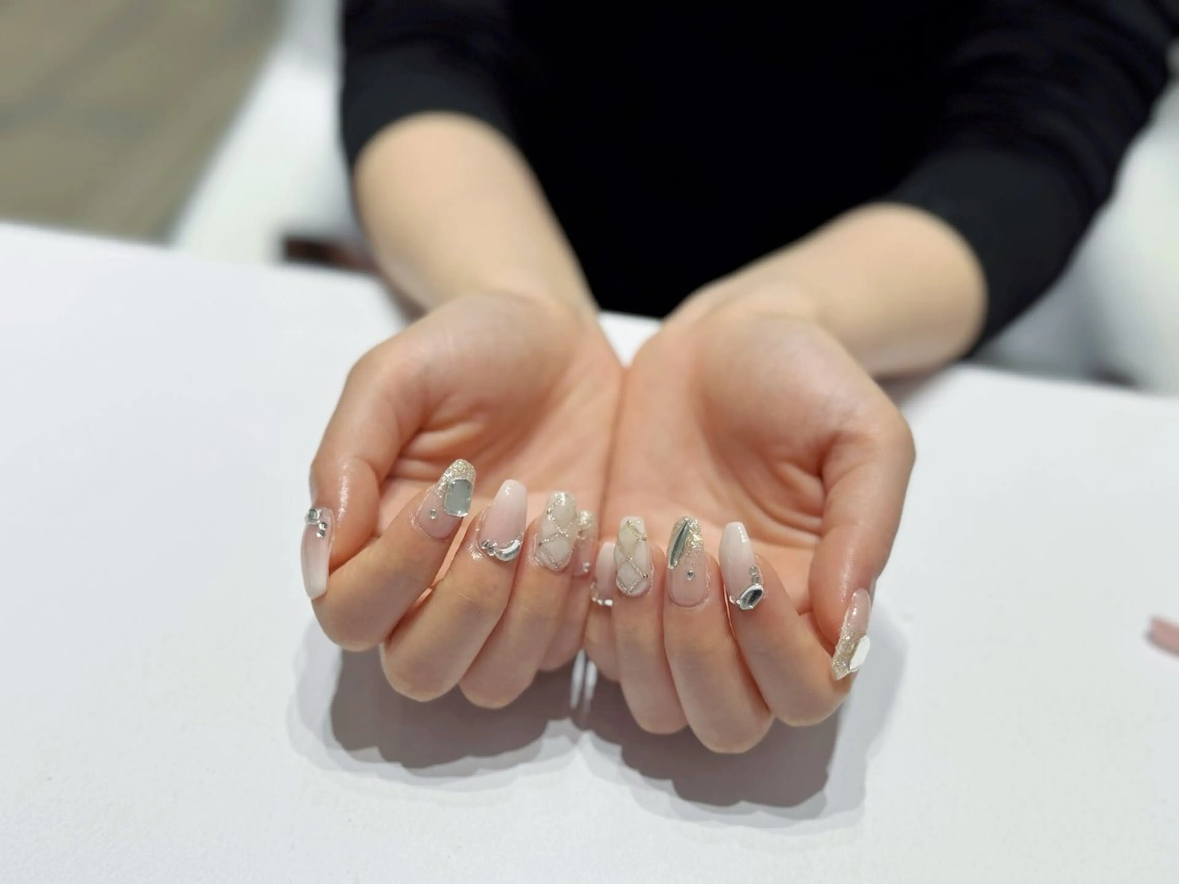 ネイル 持ち込み 清川 椿咲のネイルデザイン