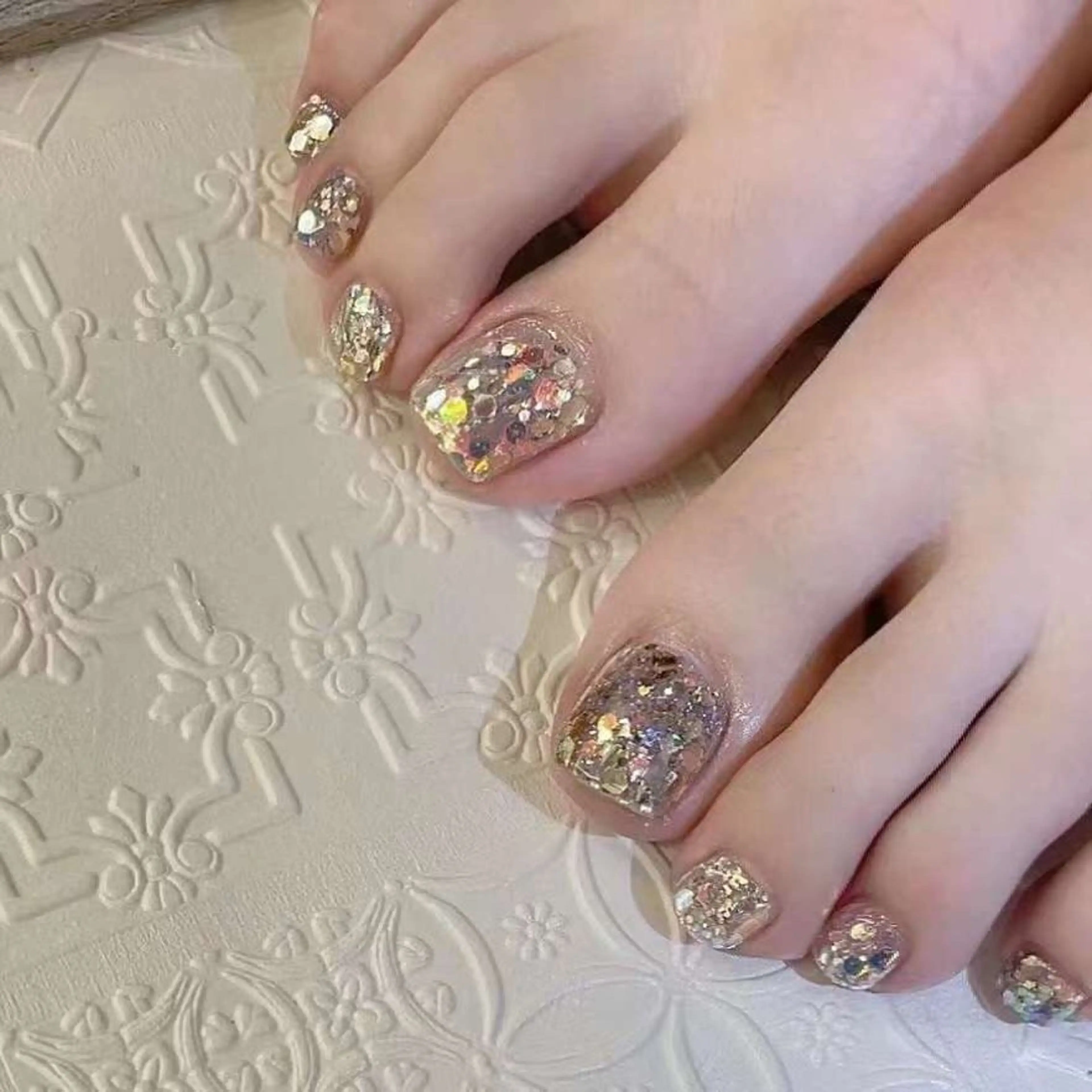 ネイル フットネイル VIVIAN リサのネイルデザイン